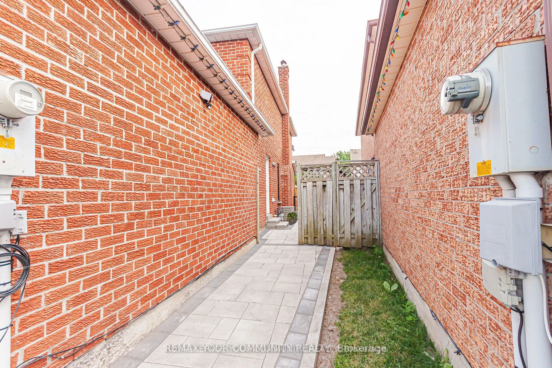 33 Durness Avenue #Bsmt