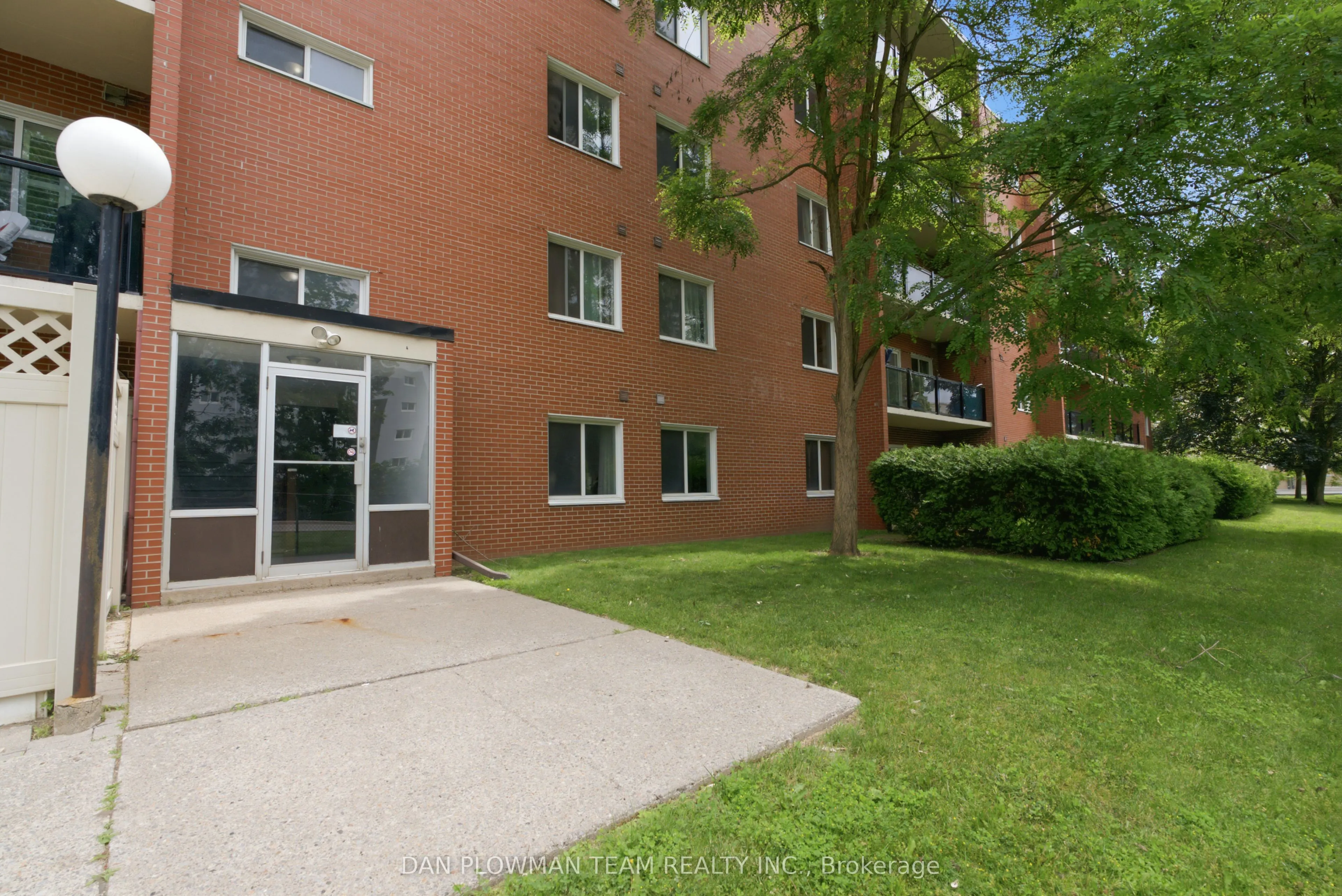 131 Taunton Road E #204