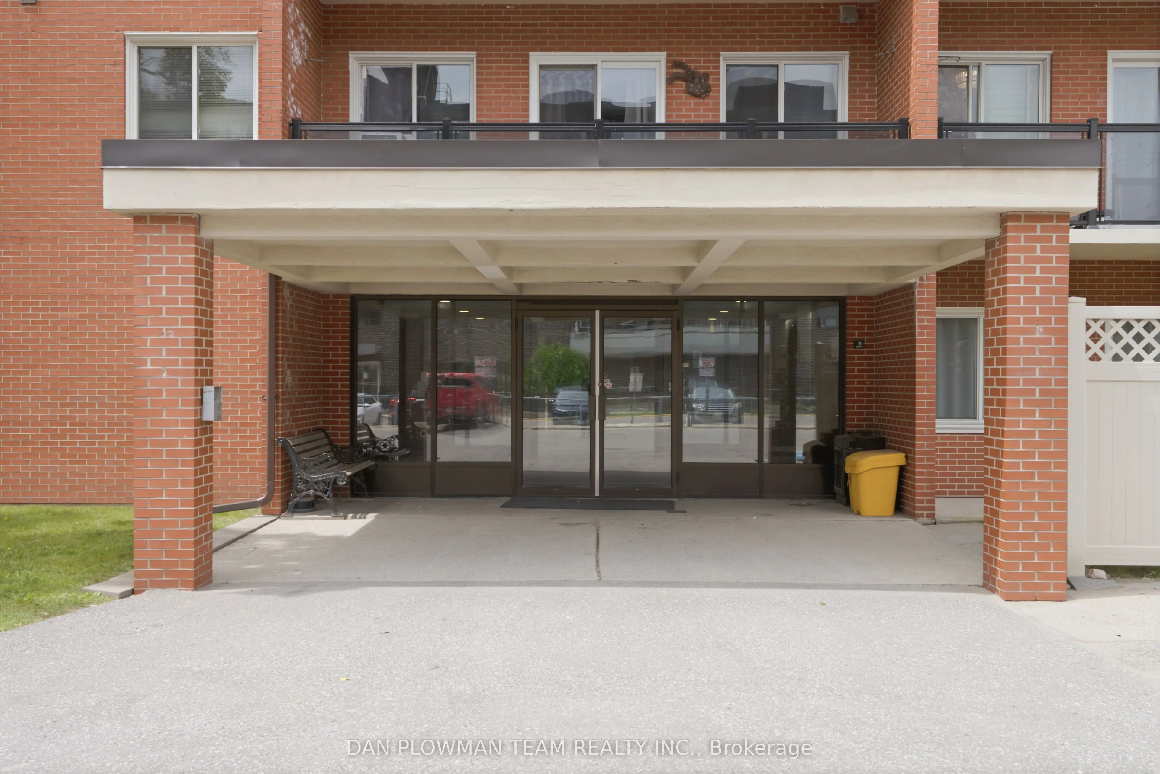 131 Taunton Road E #204