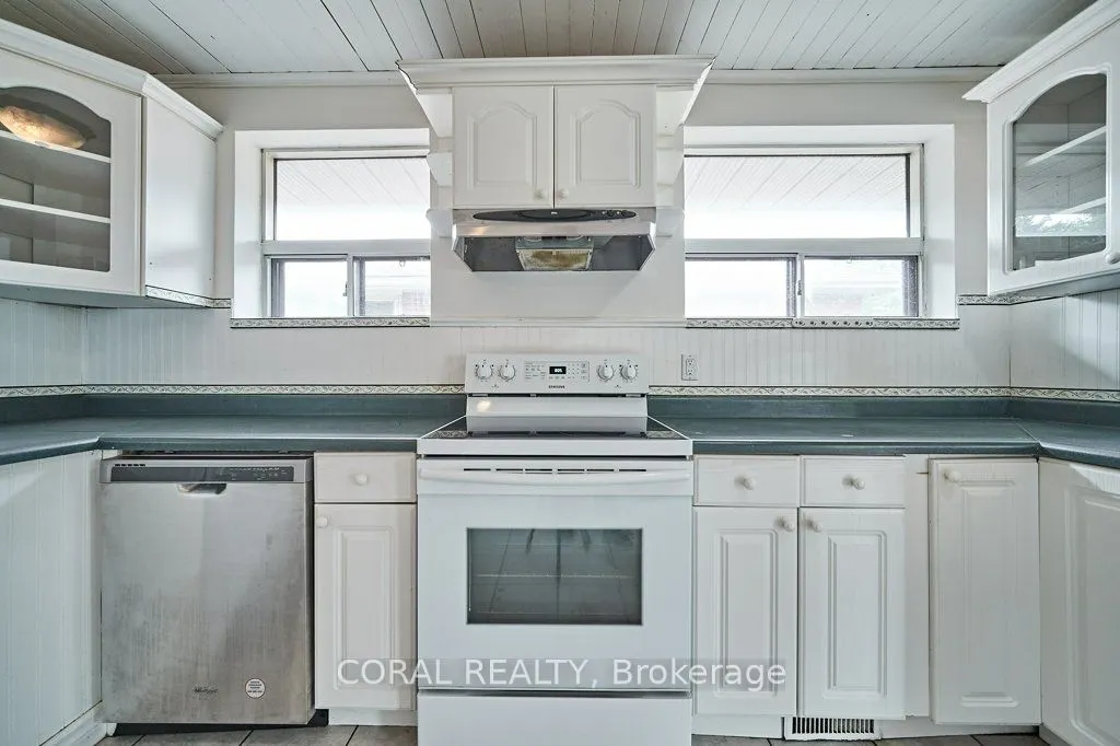 213 Cabot Street