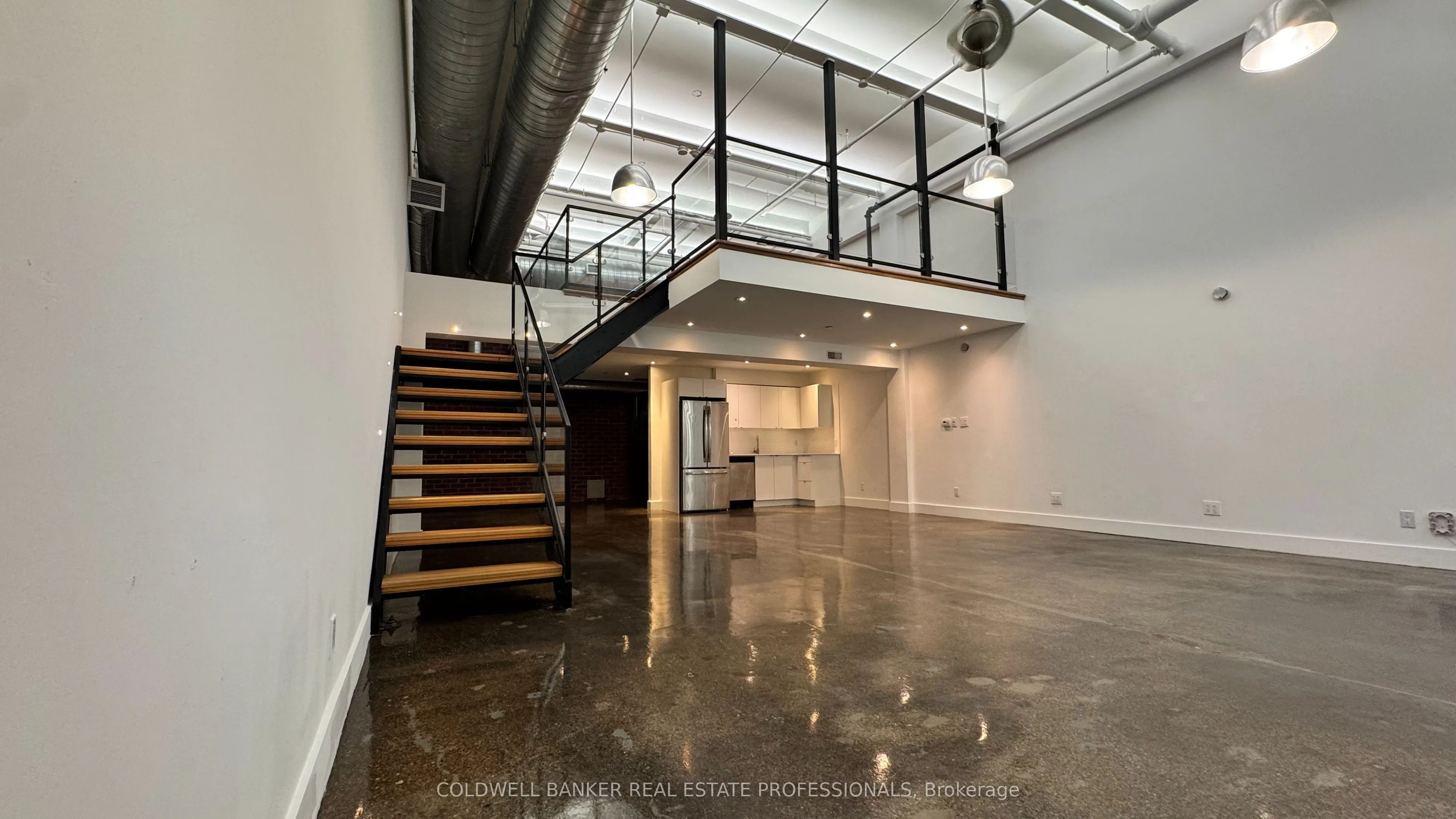 1159 Dundas Street E #158