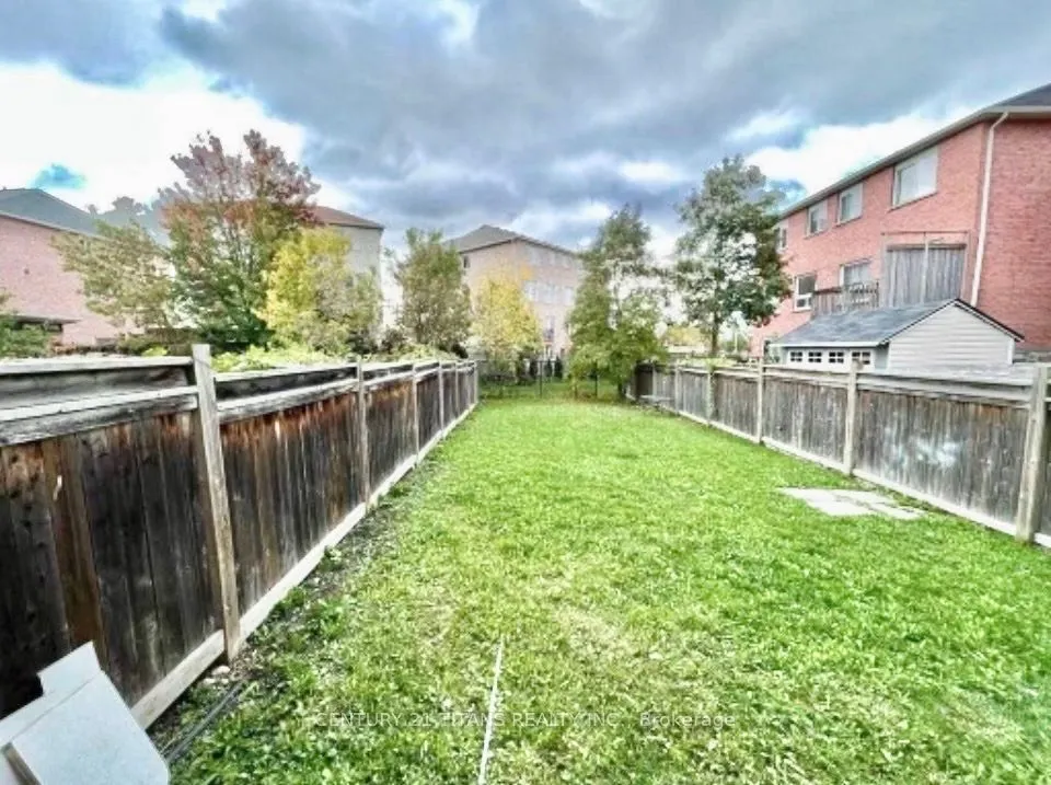 11 Etienne Street #Lower