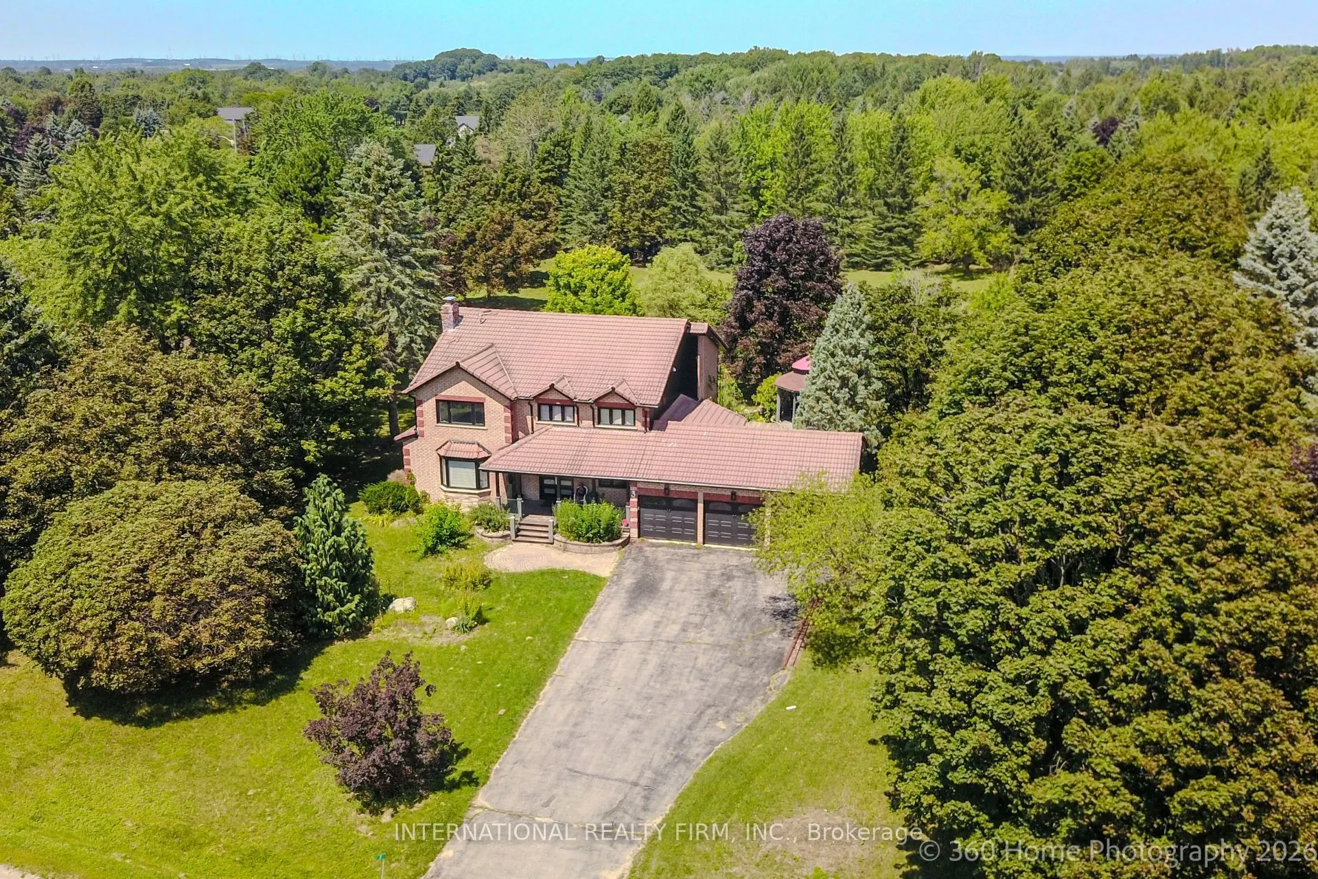 3 Taunus Court