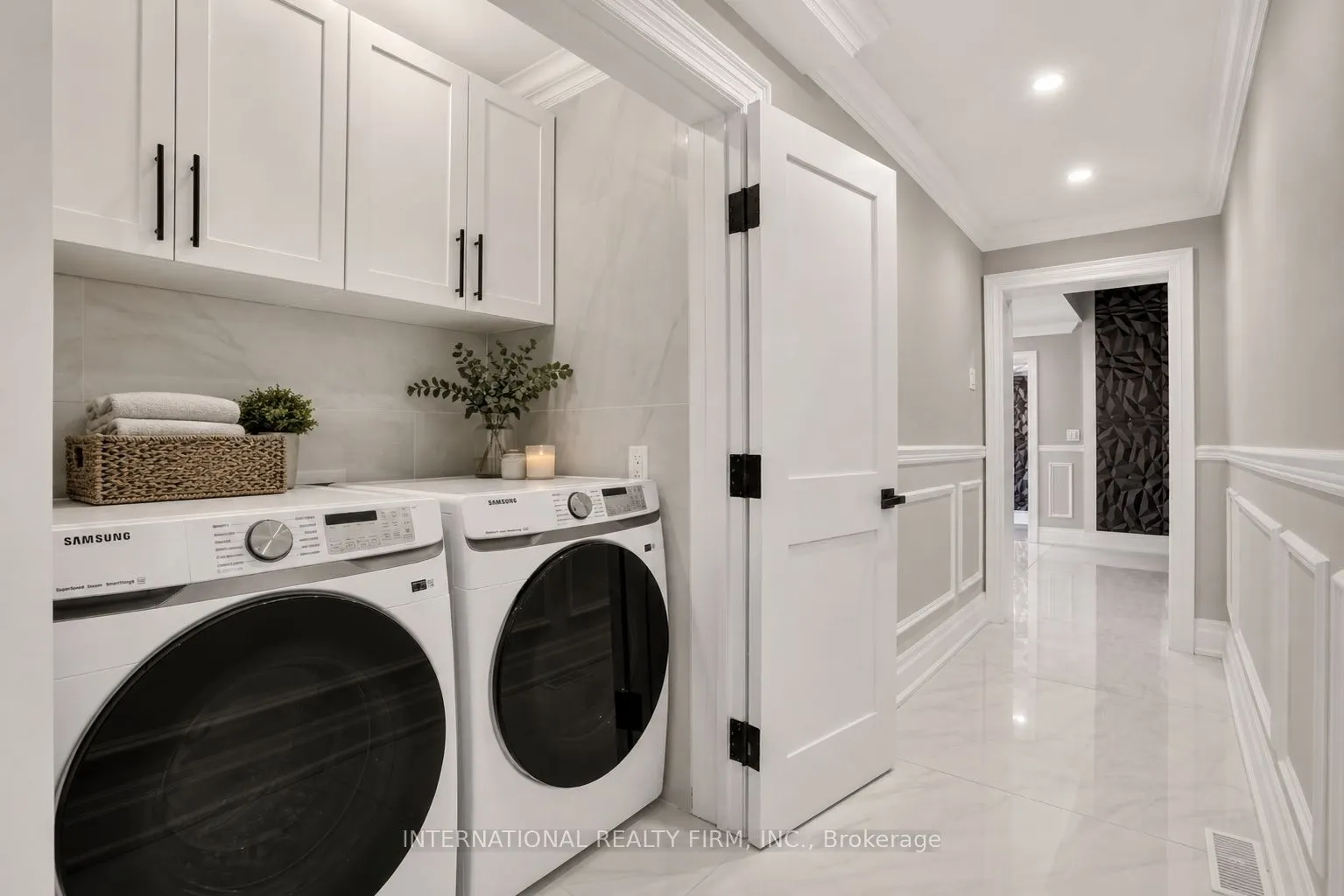 3 Taunus Court
