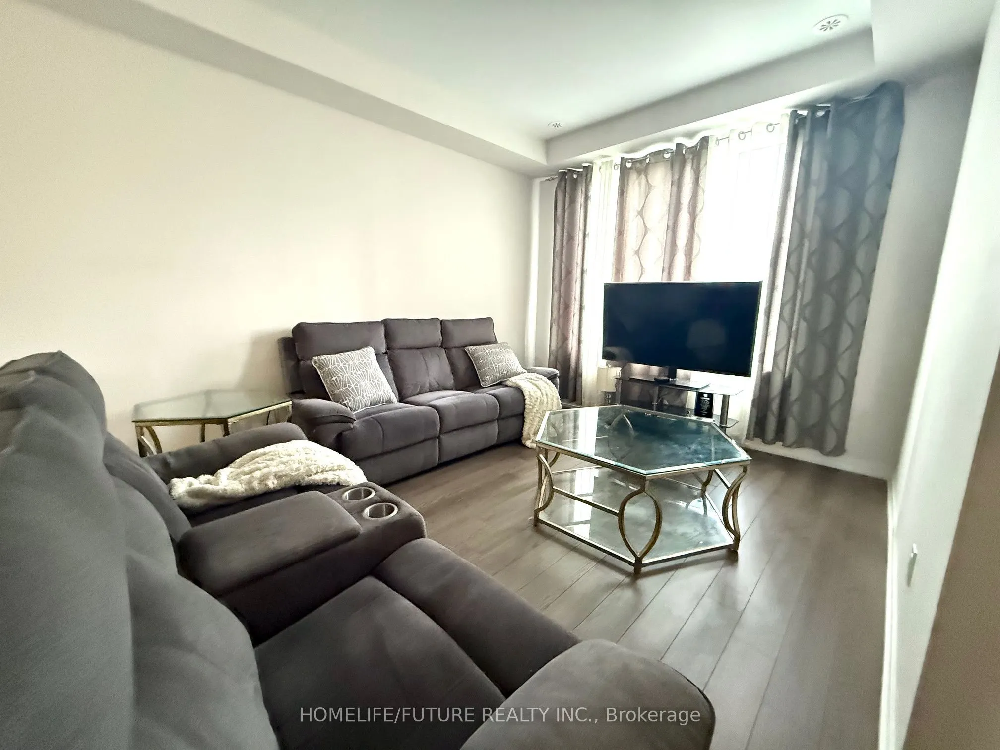 1956 Altona Road #2