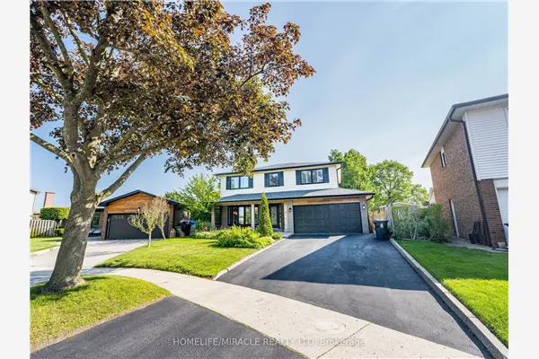 7 Chapais Crescent