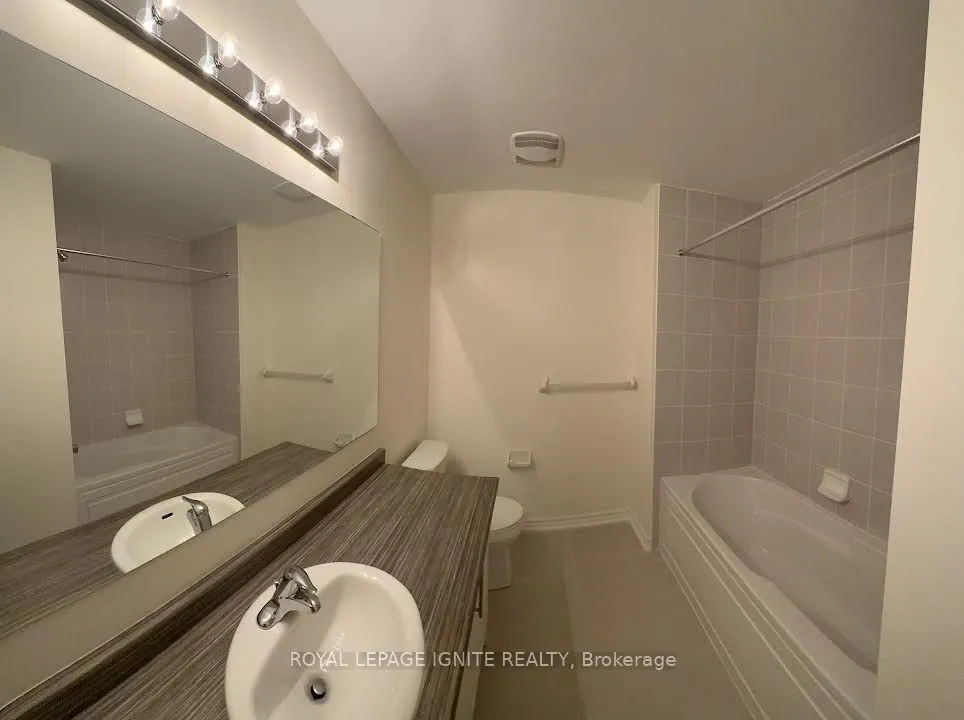 25 Jack Potts Way