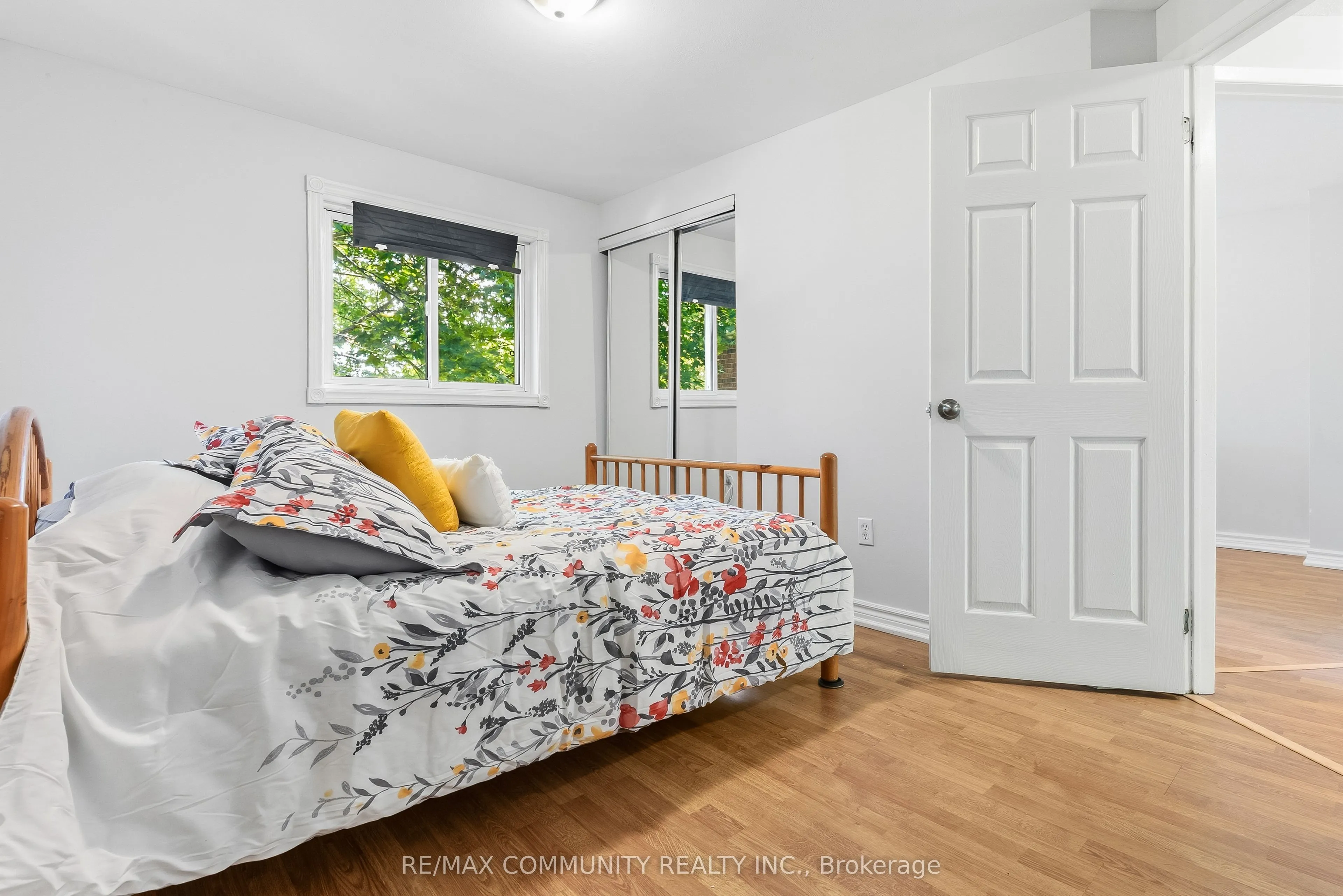 80 Brockman Crescent