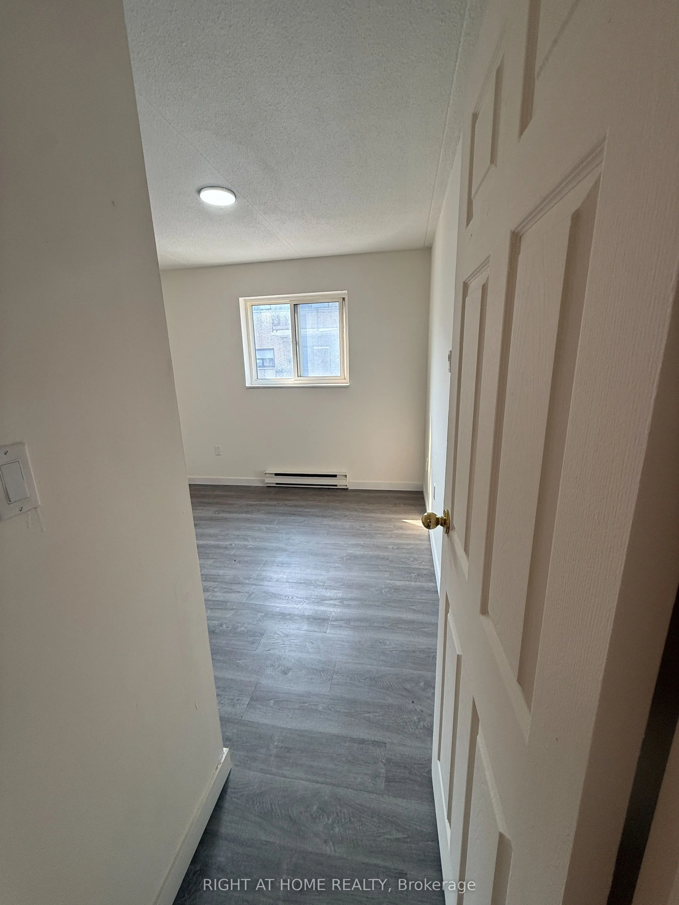 555 Oxford Street #205