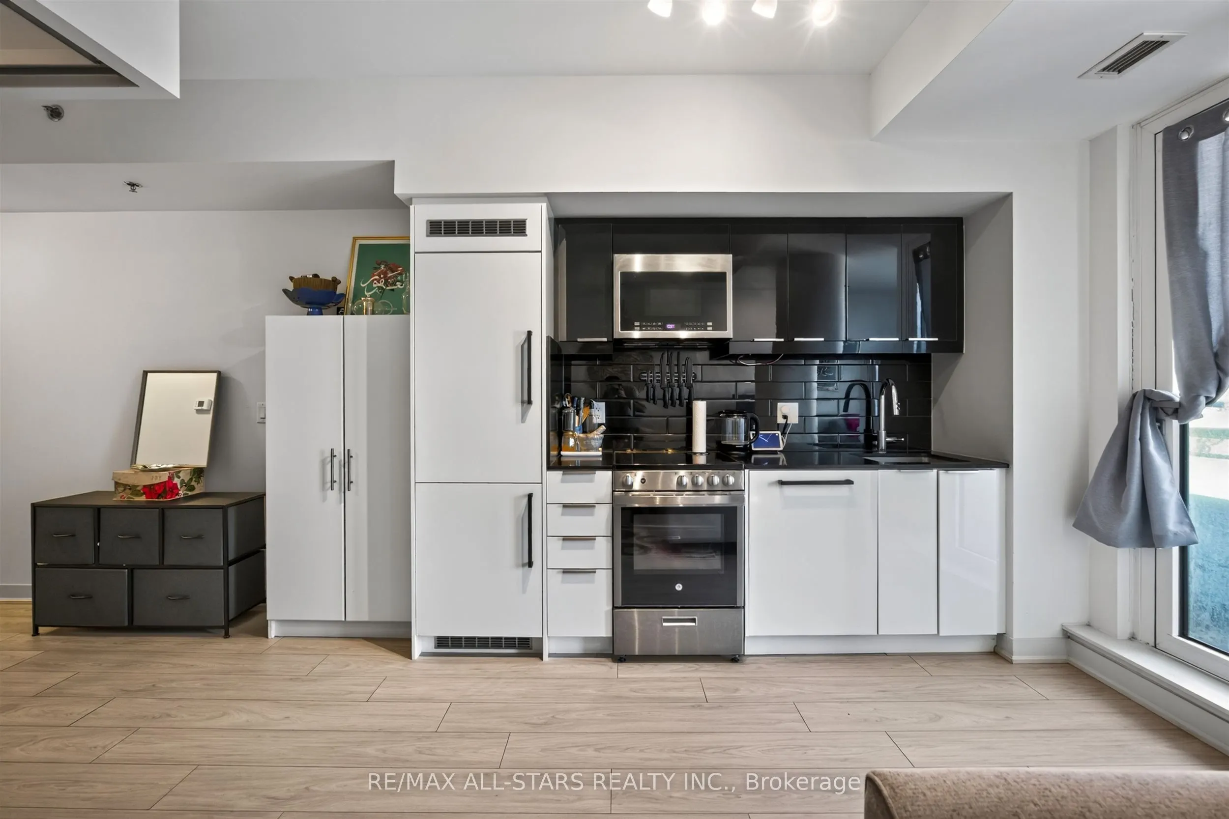 90 Glen Everest Road #309