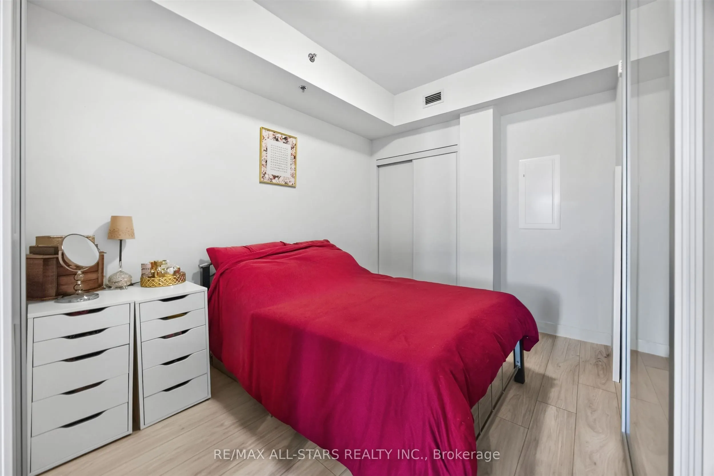 90 Glen Everest Road #309