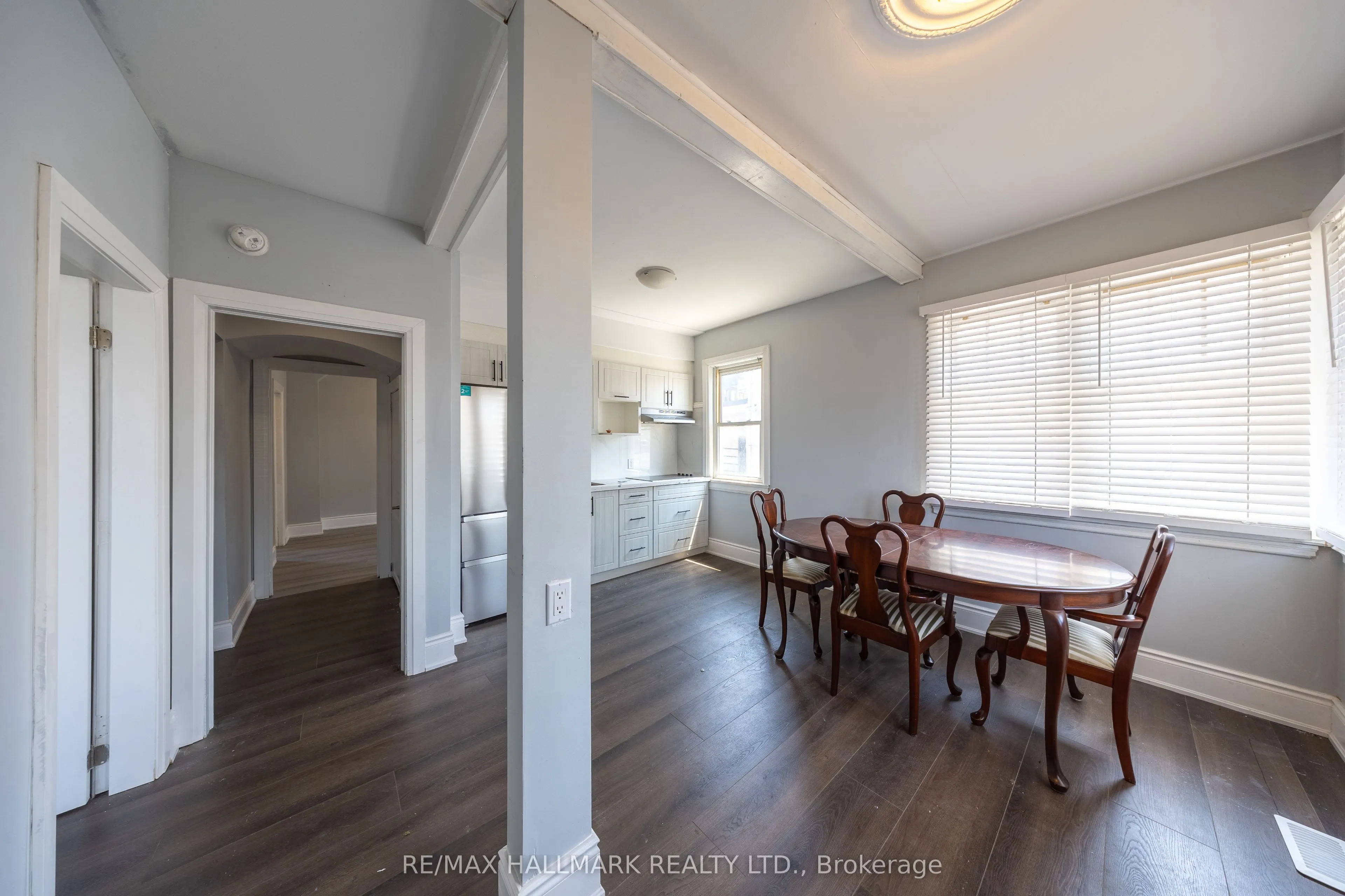 559 Ritson Road S