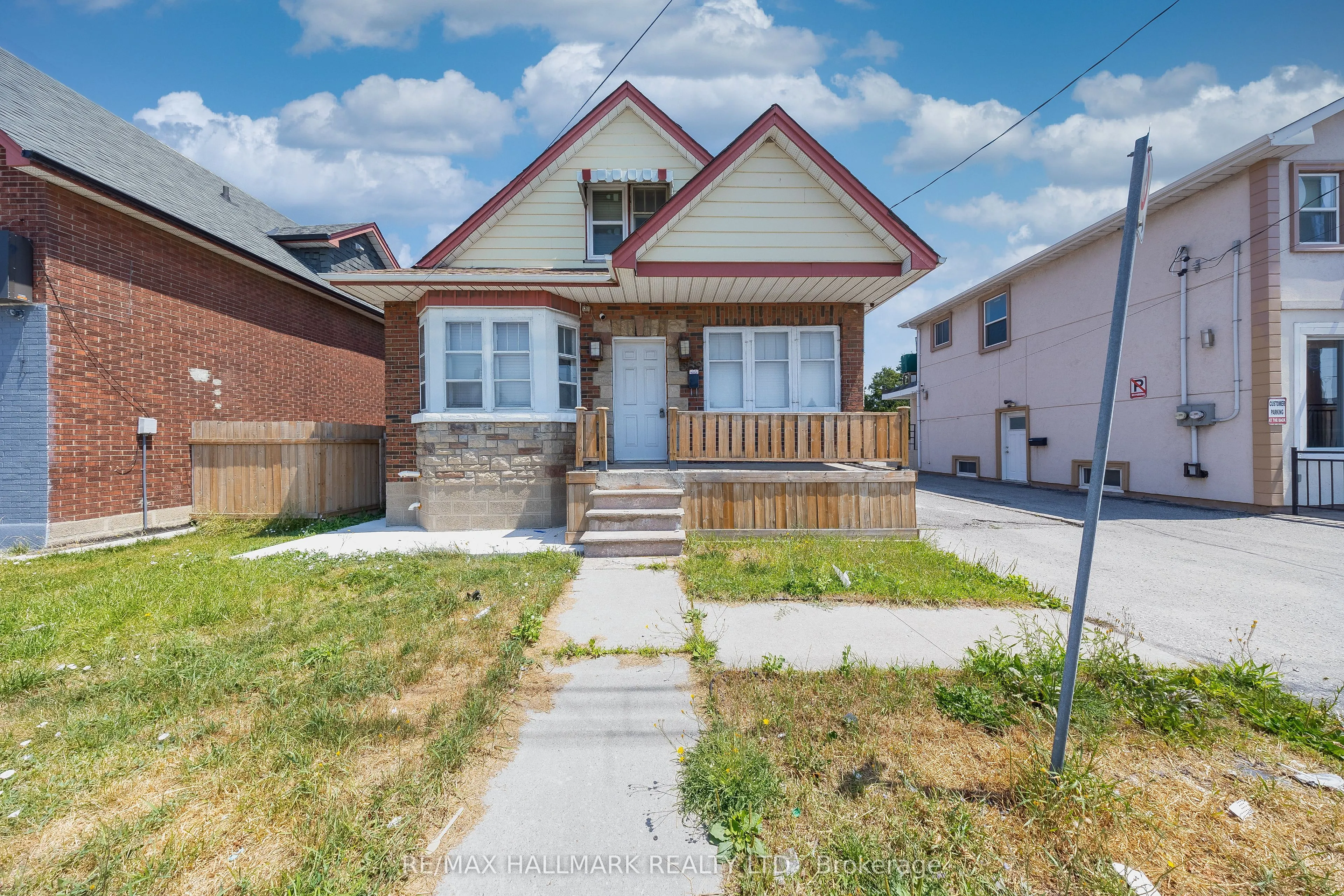 559 Ritson Road S