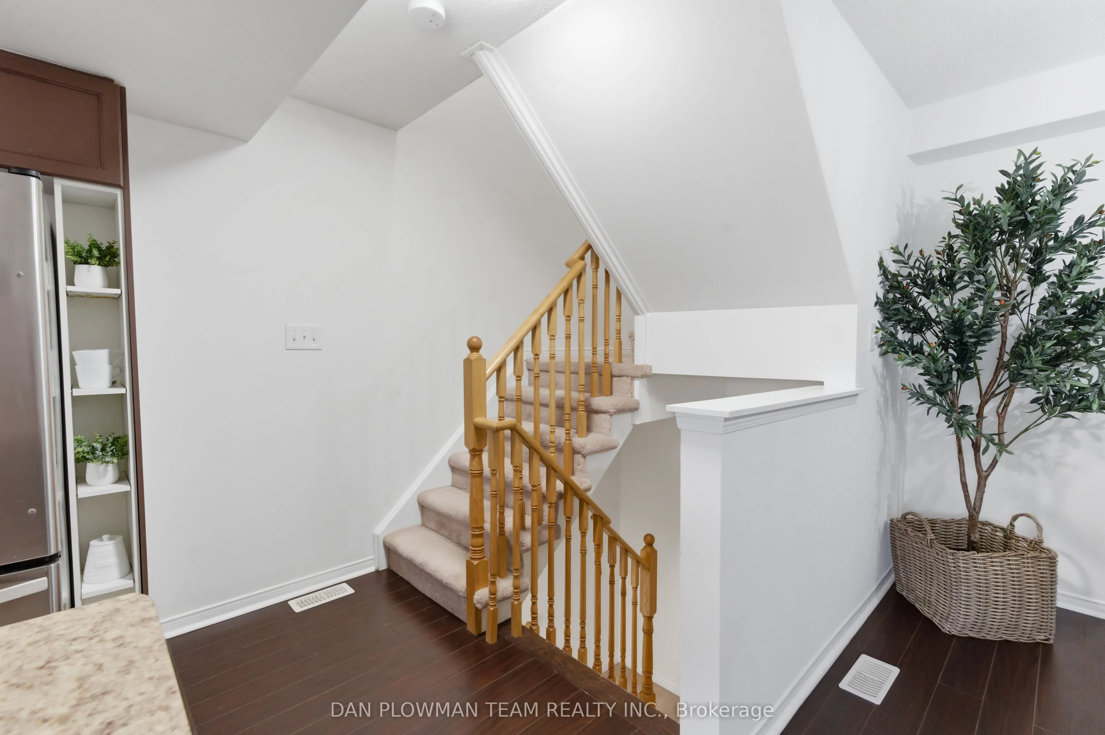 23 Blunden Road