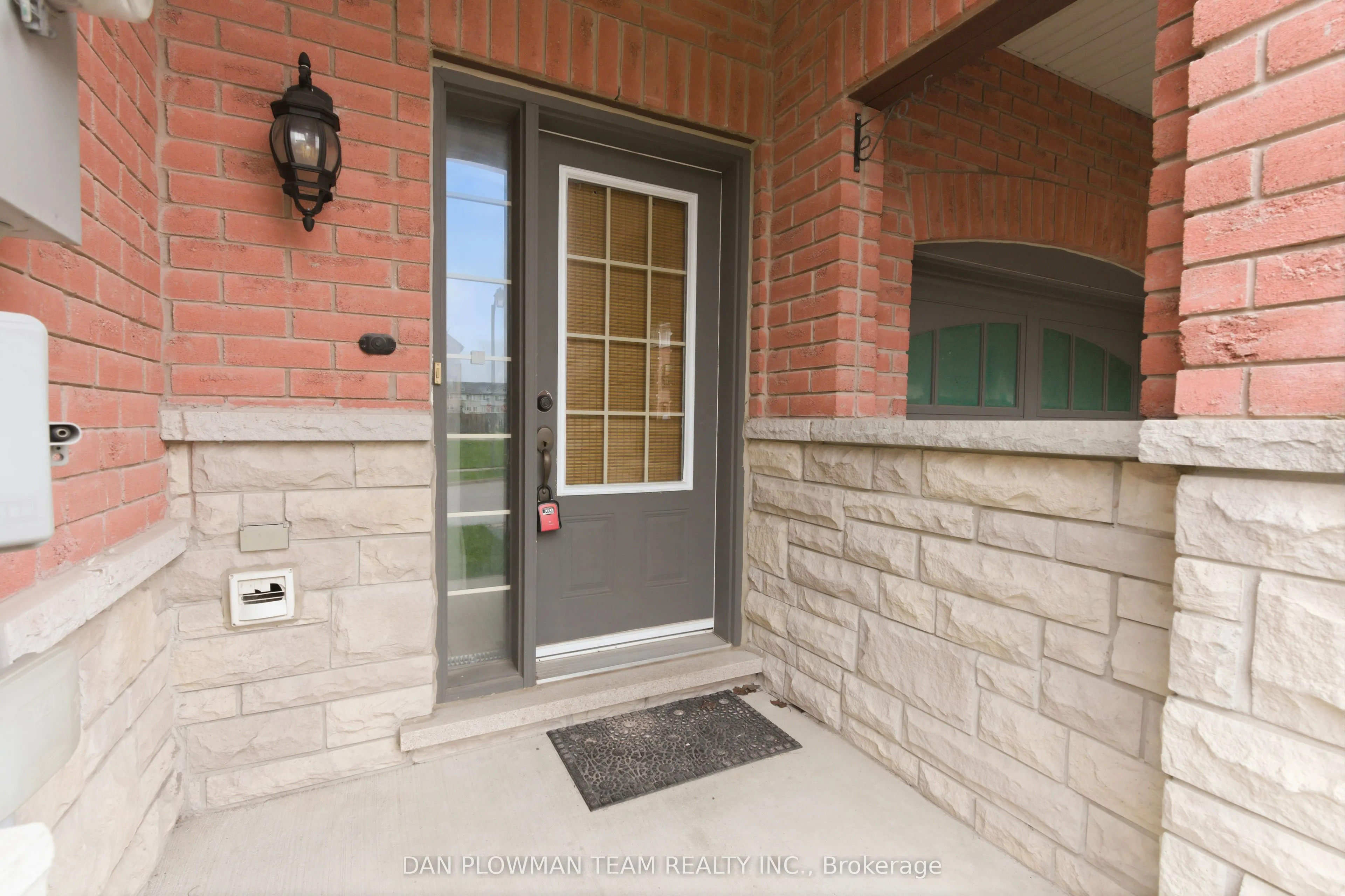 23 Blunden Road
