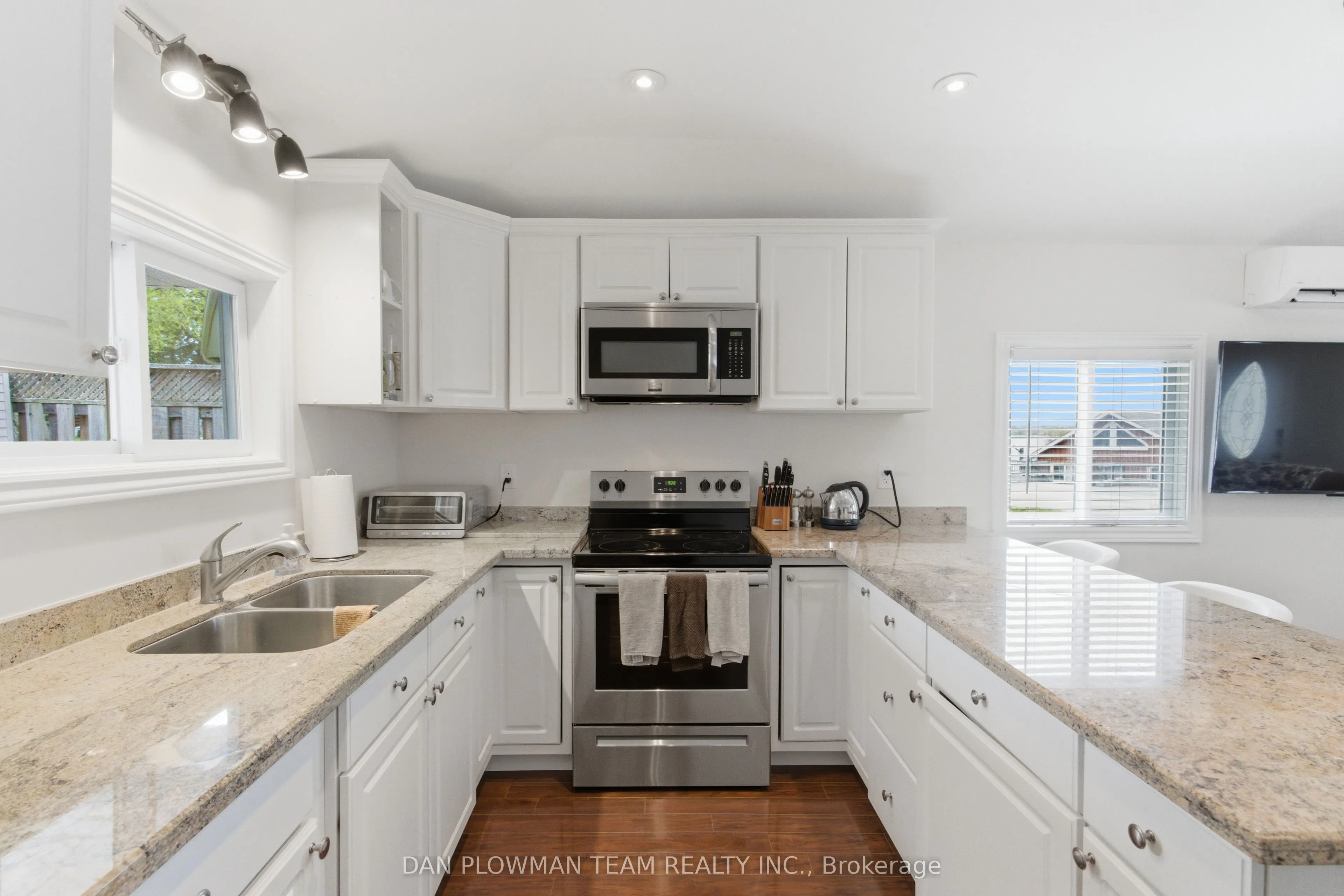 513 View Lake Road