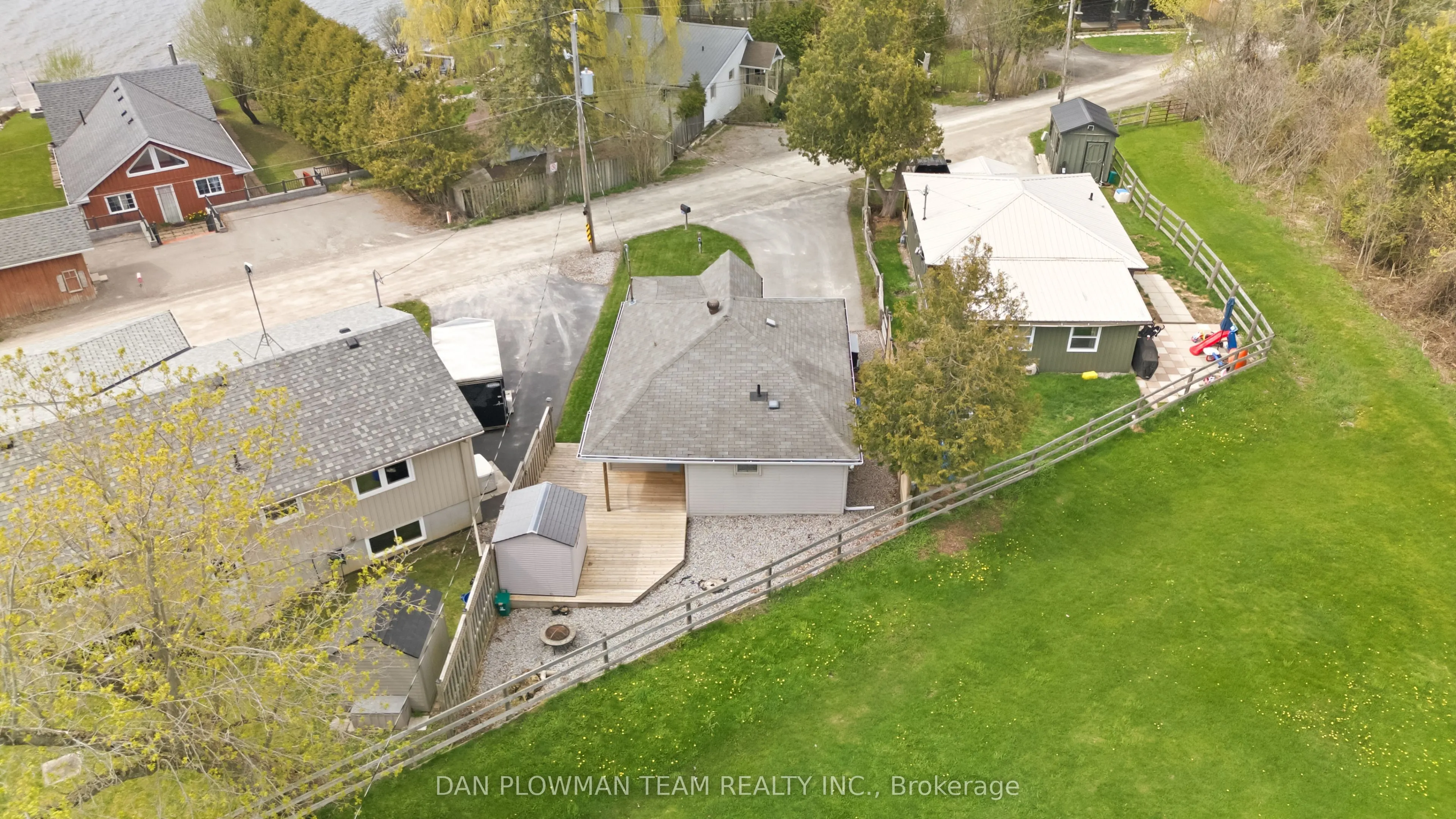 513 View Lake Road
