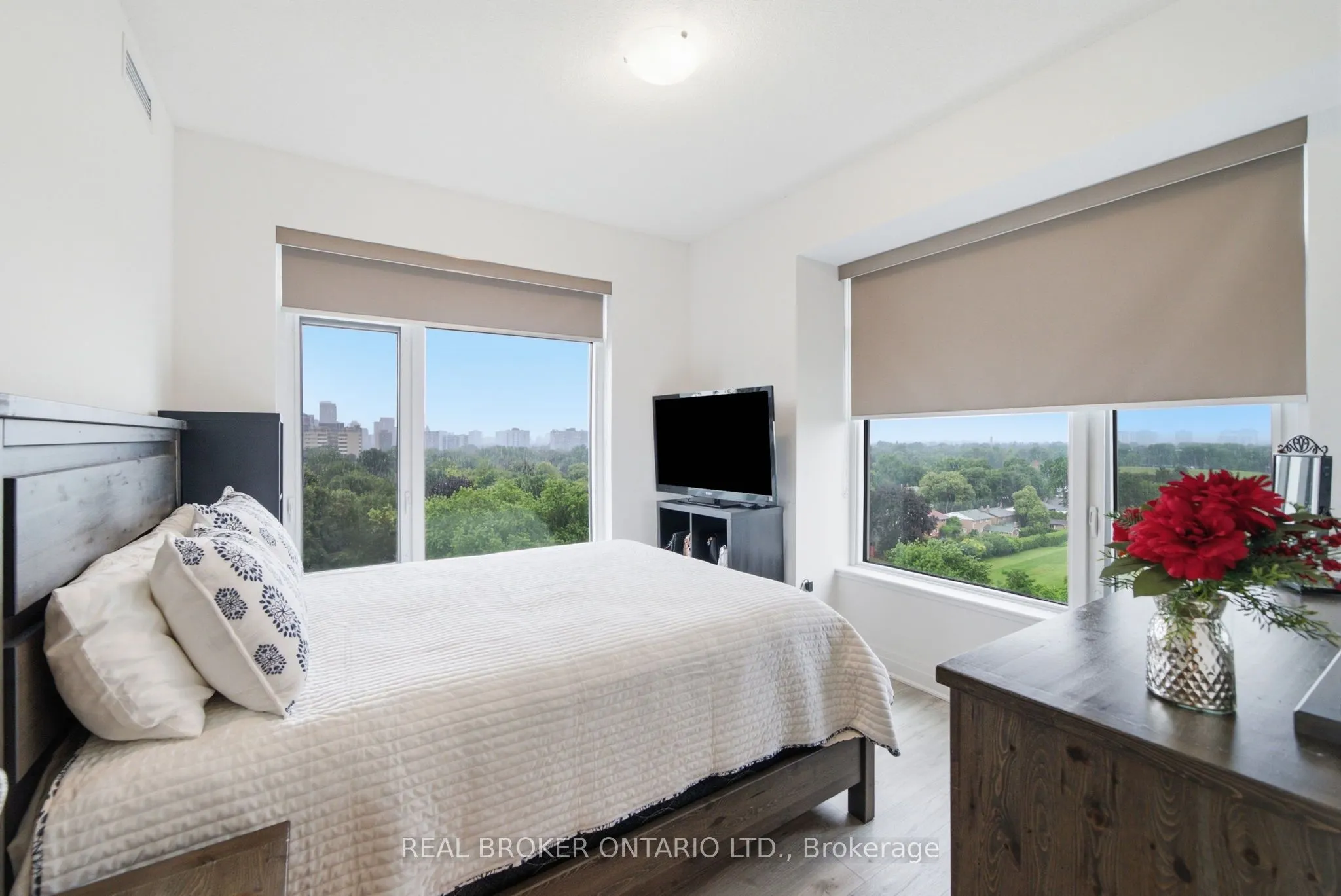 3220 Sheppard Avenue E #701