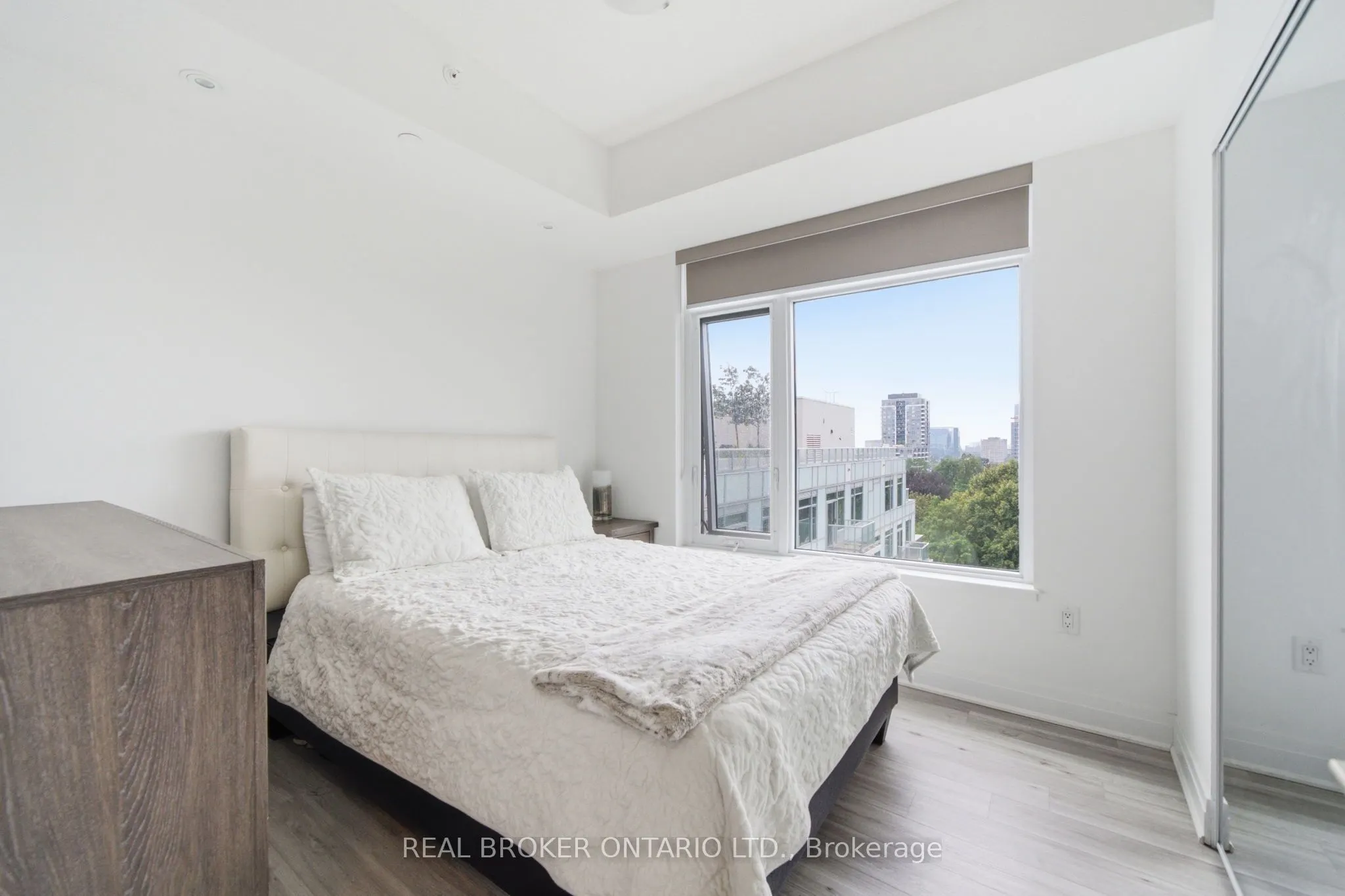 3220 Sheppard Avenue E #701