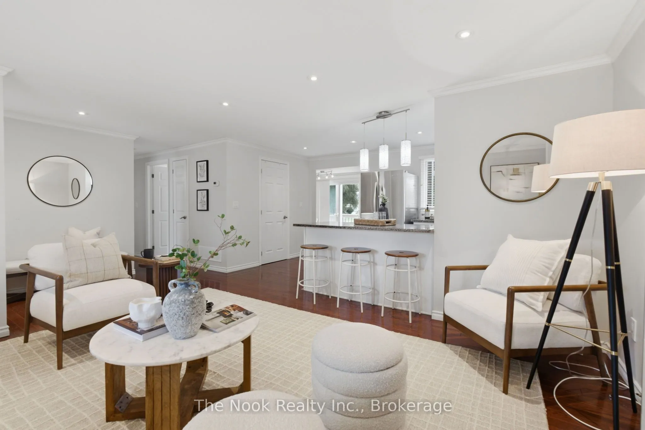 7 Pineridge Crescent