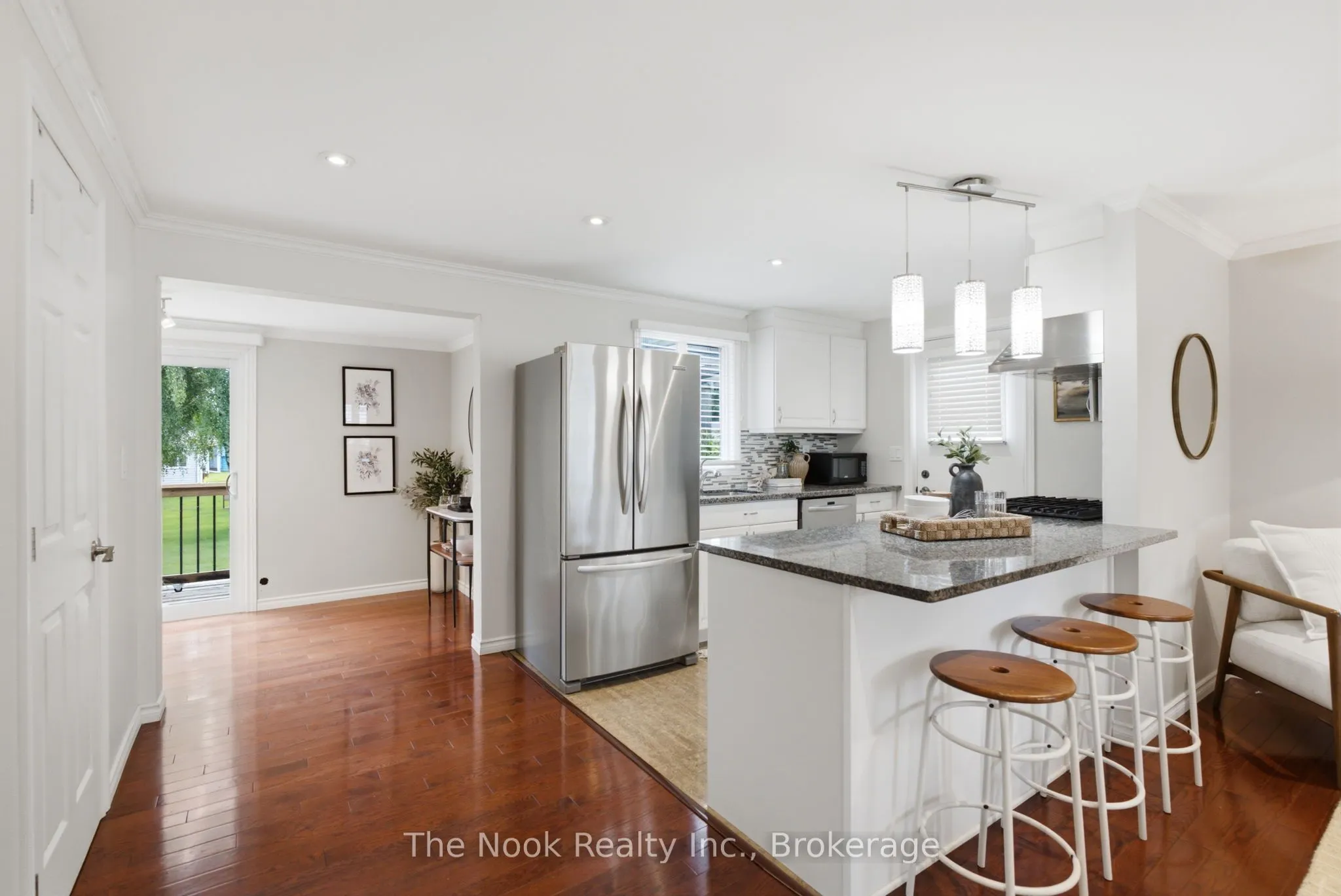 7 Pineridge Crescent