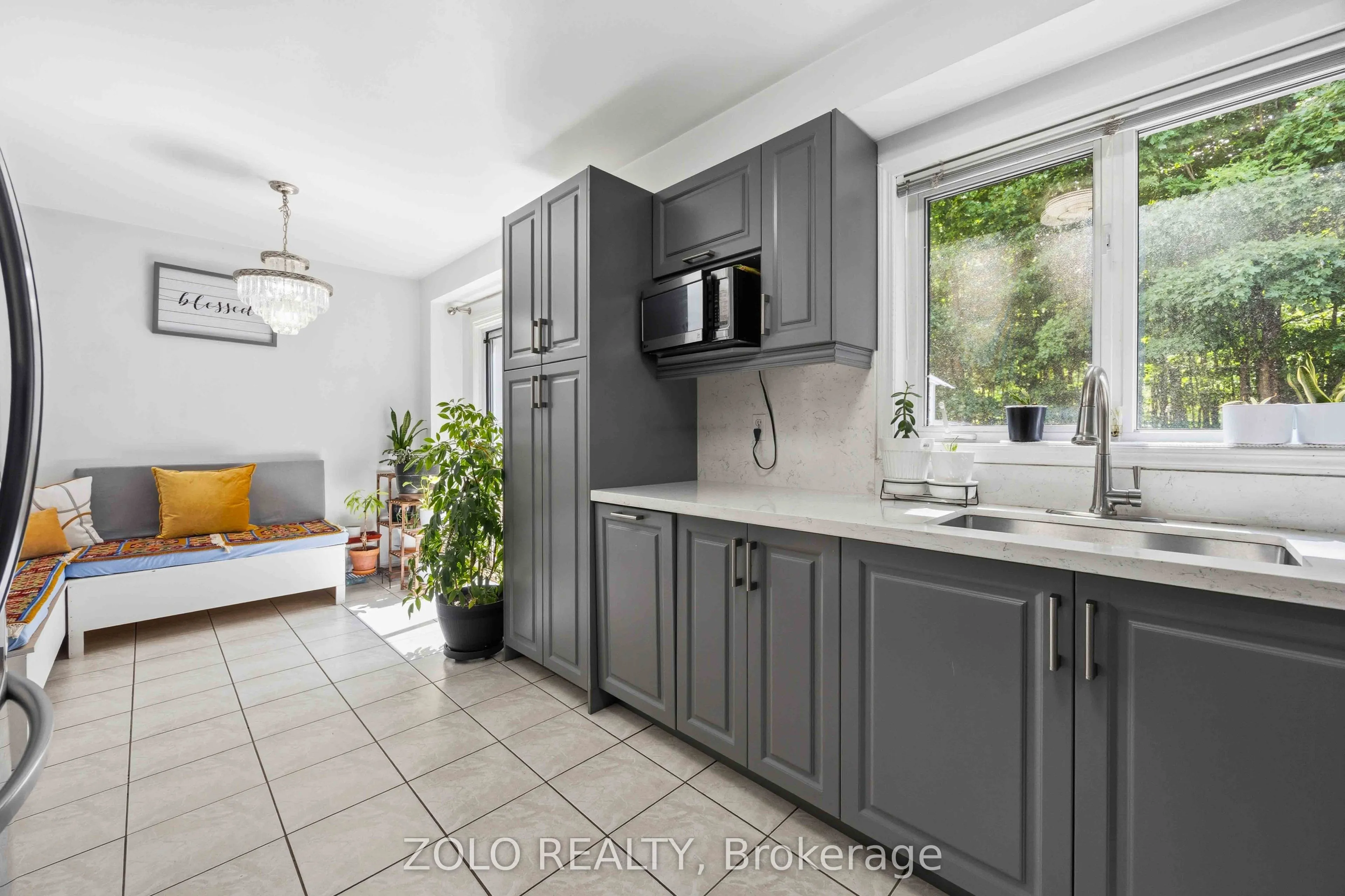 82 Piperbrook Crescent