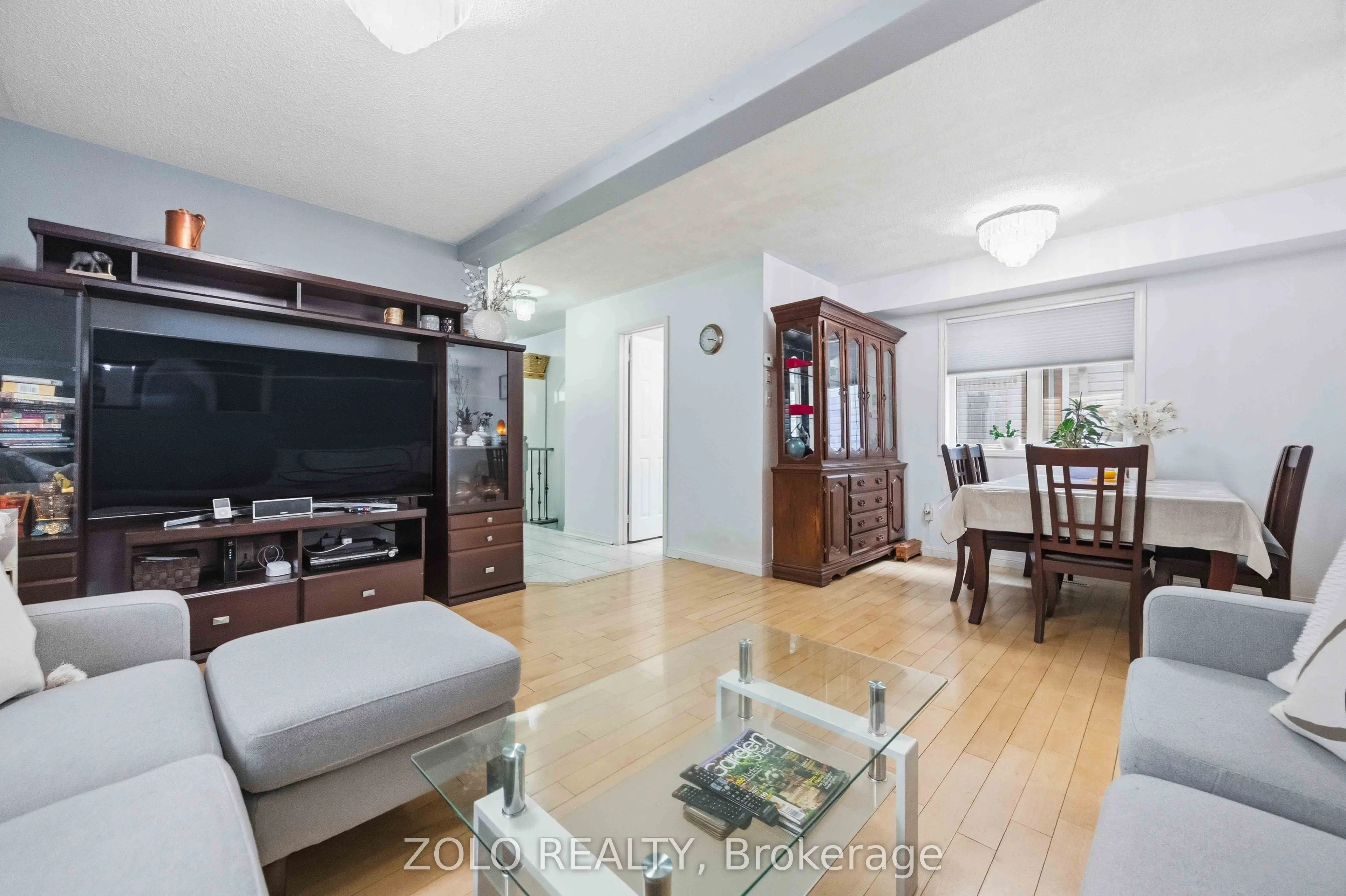 82 Piperbrook Crescent