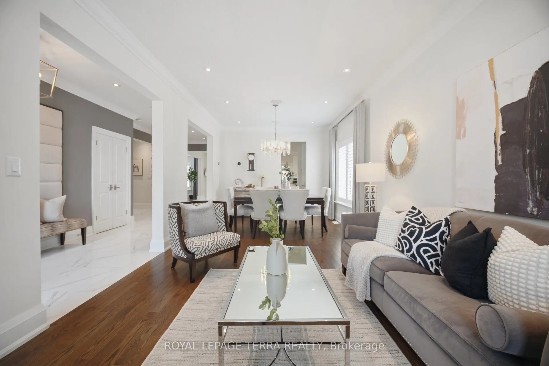 27 Minford Avenue