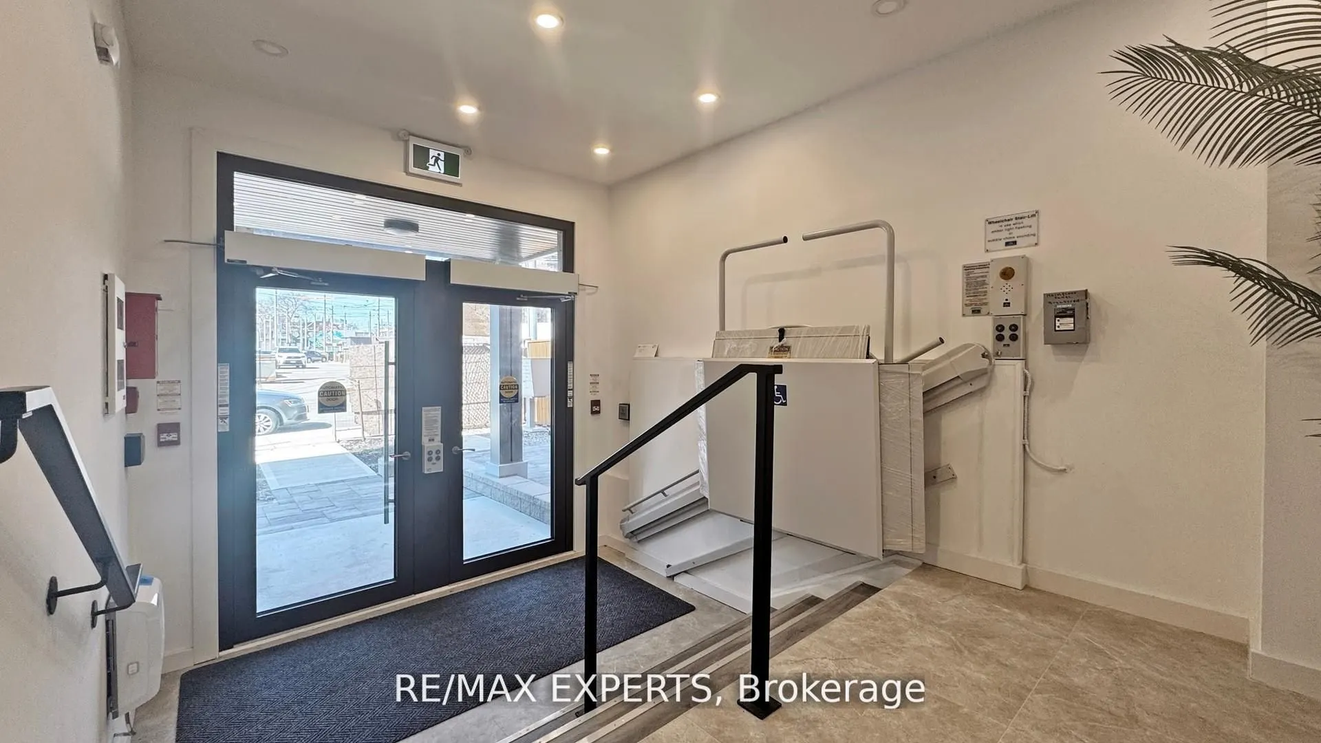 45 Connaught Avenue #302