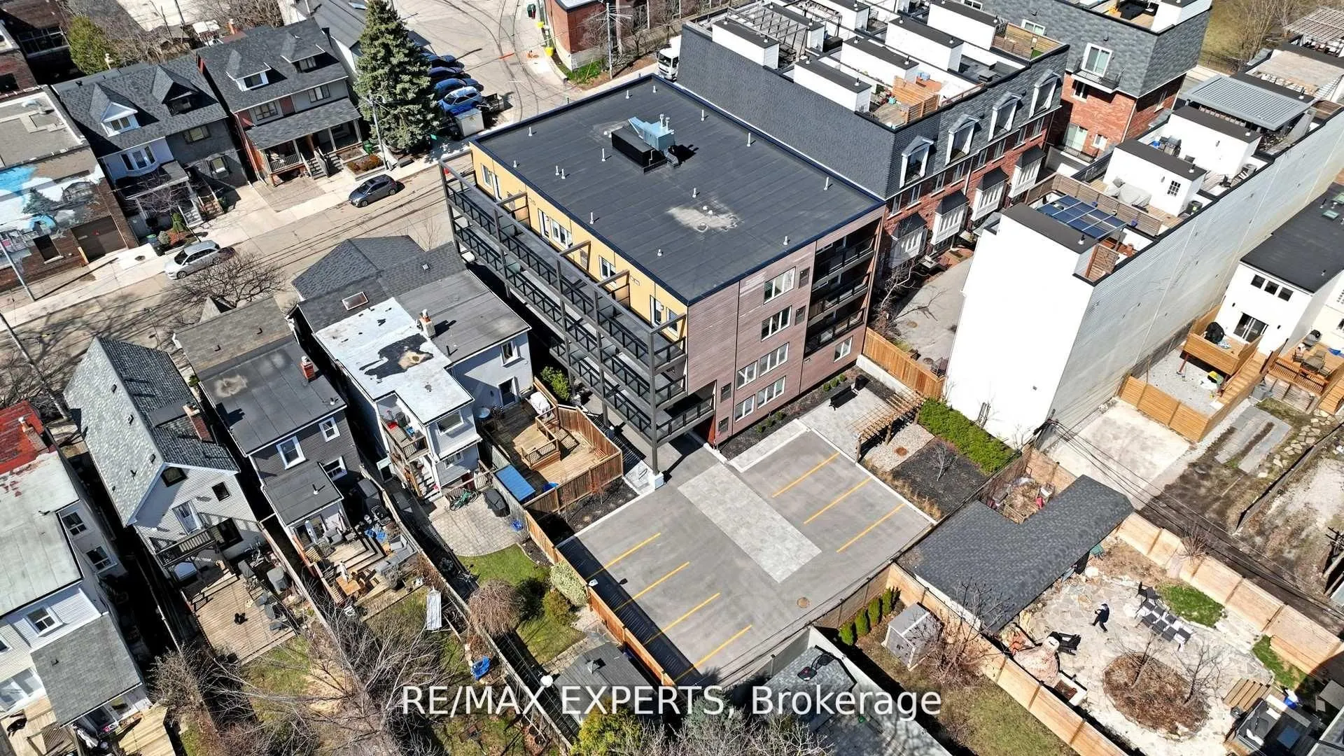 45 Connaught Avenue #104