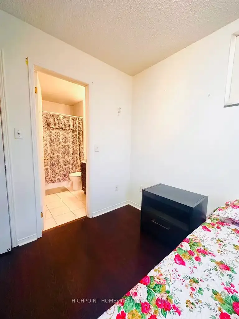 2 Hedge End Road #115