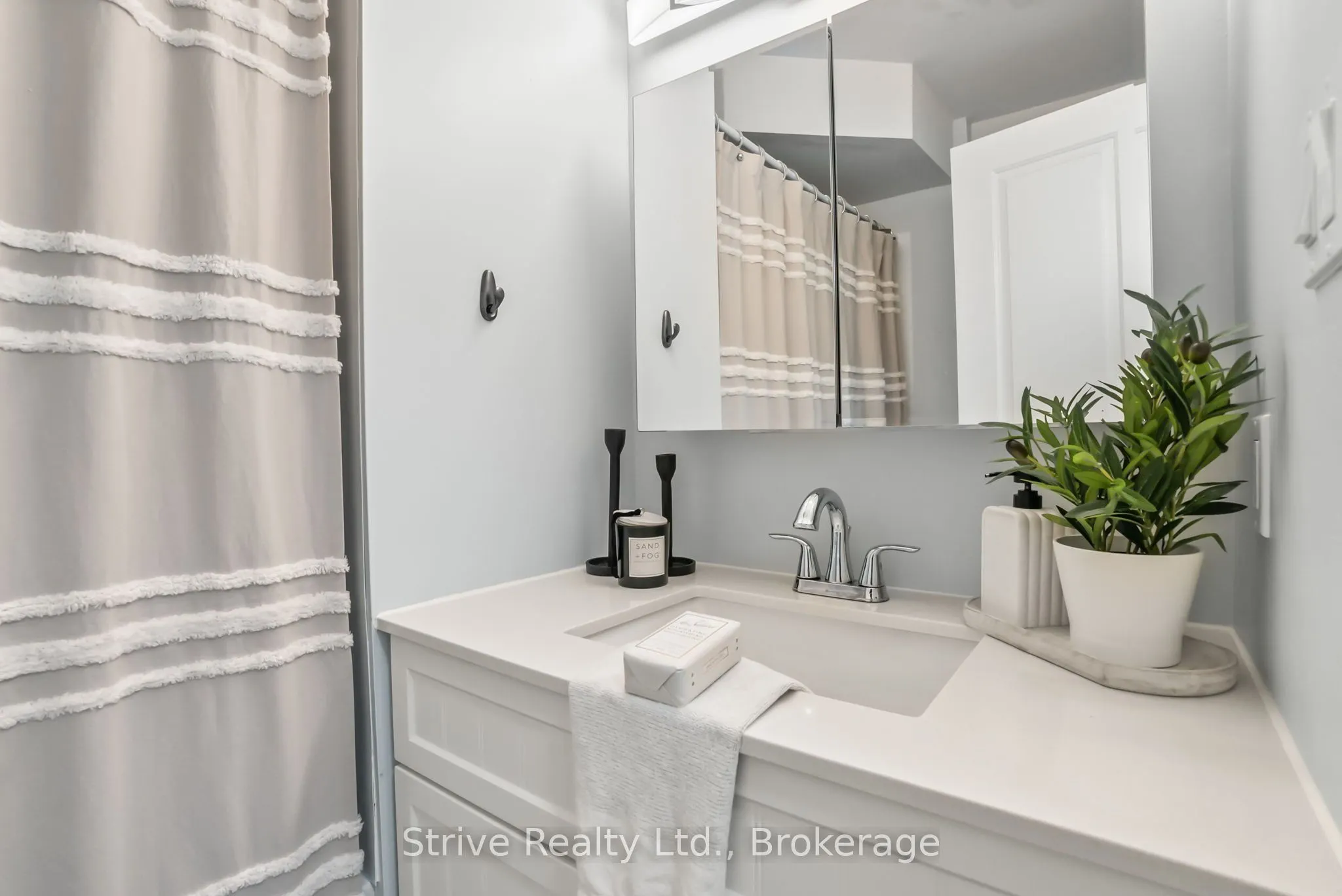 23 Cherry Blossom Crescent #Upper