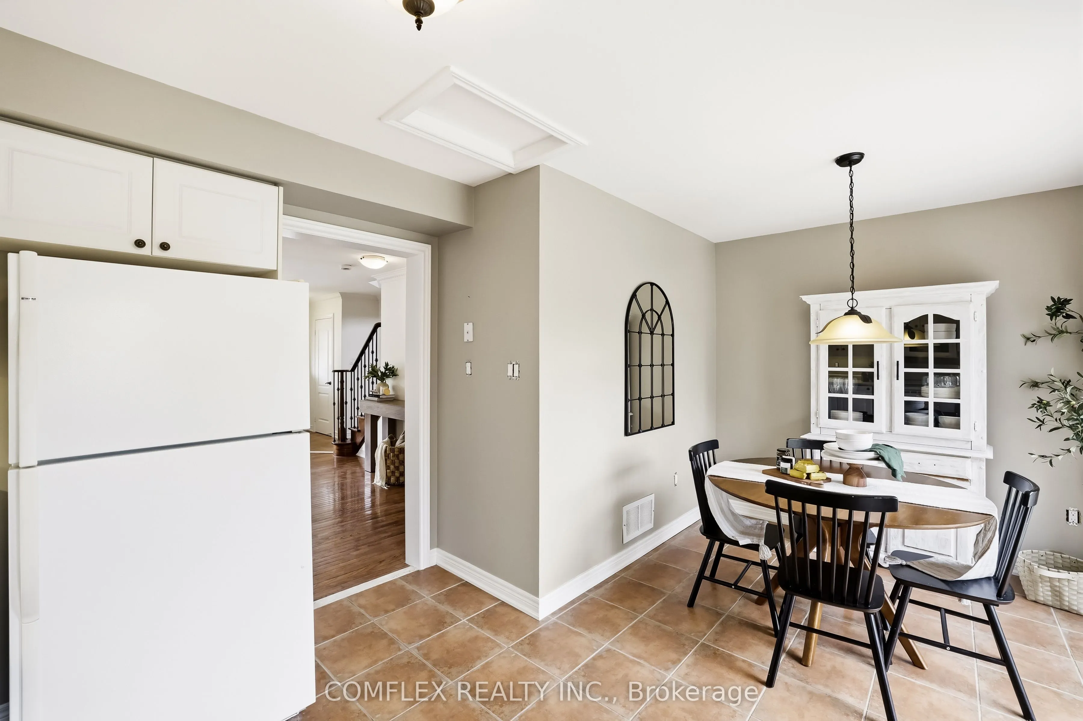 2 Armitage Crescent