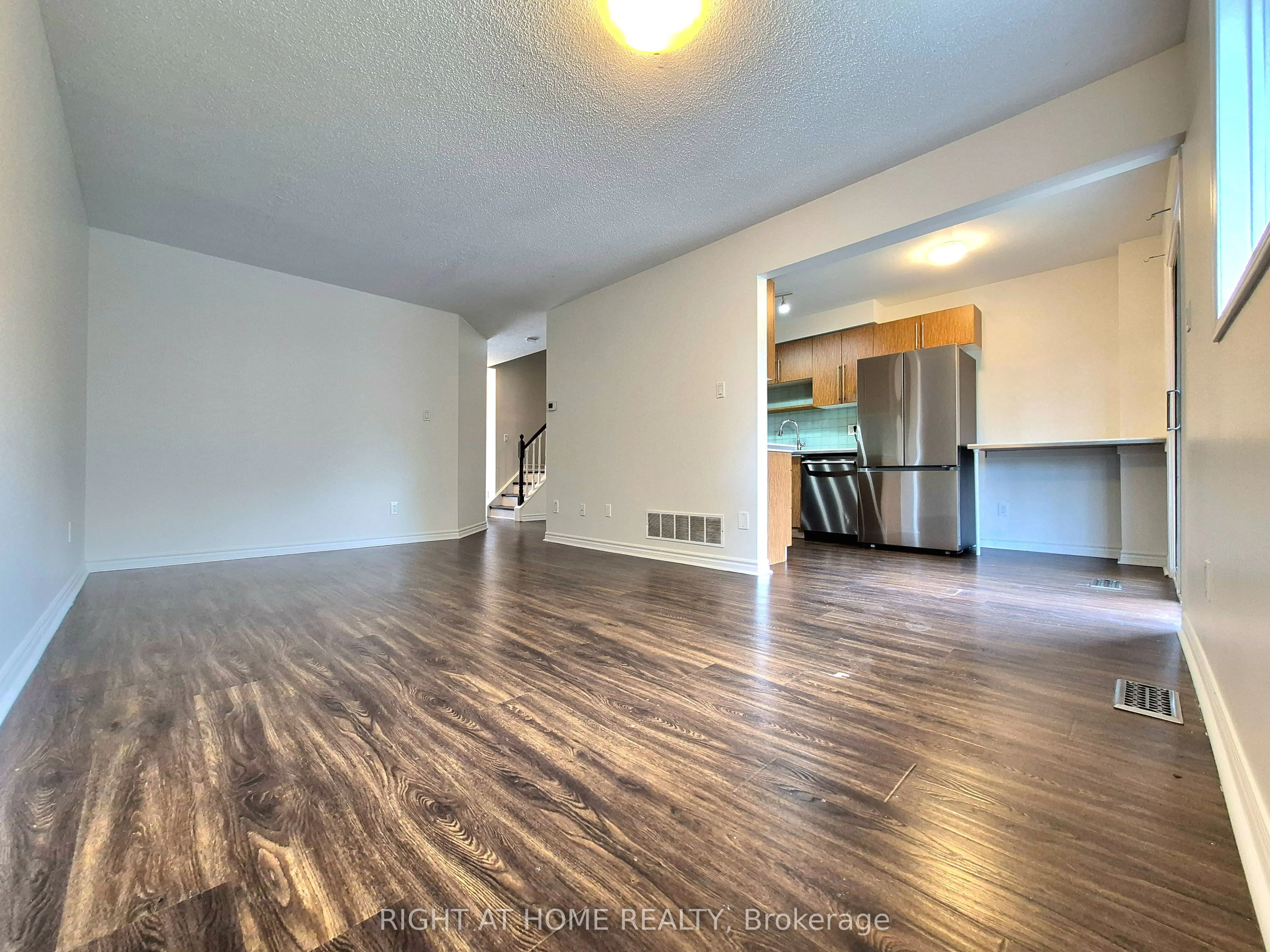 21 Mccullock Crescent