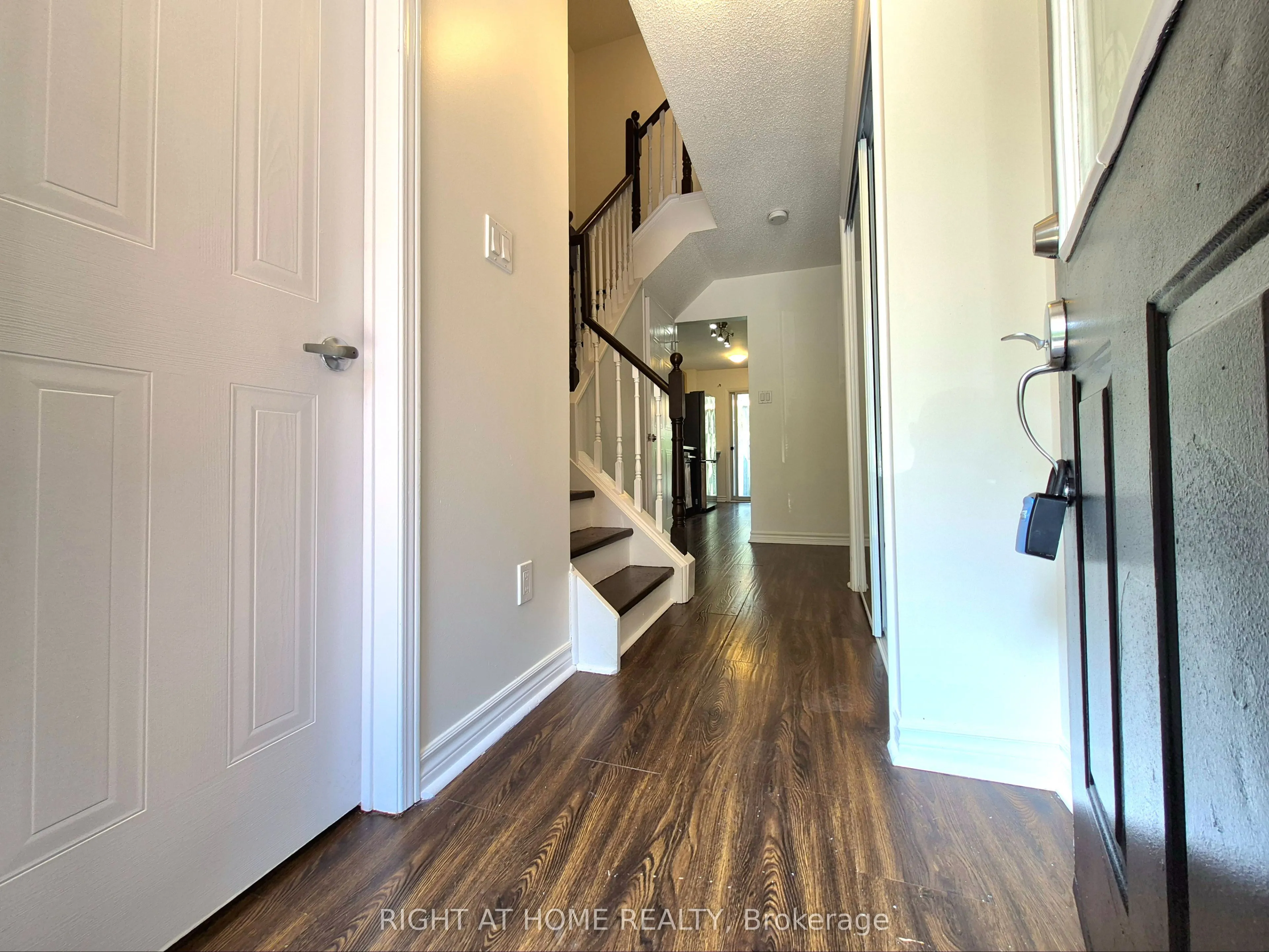 21 Mccullock Crescent