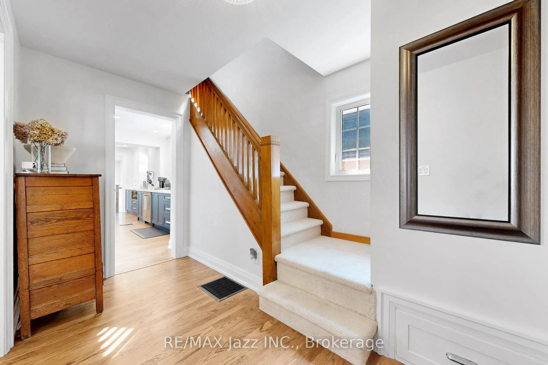 559 Masson Street