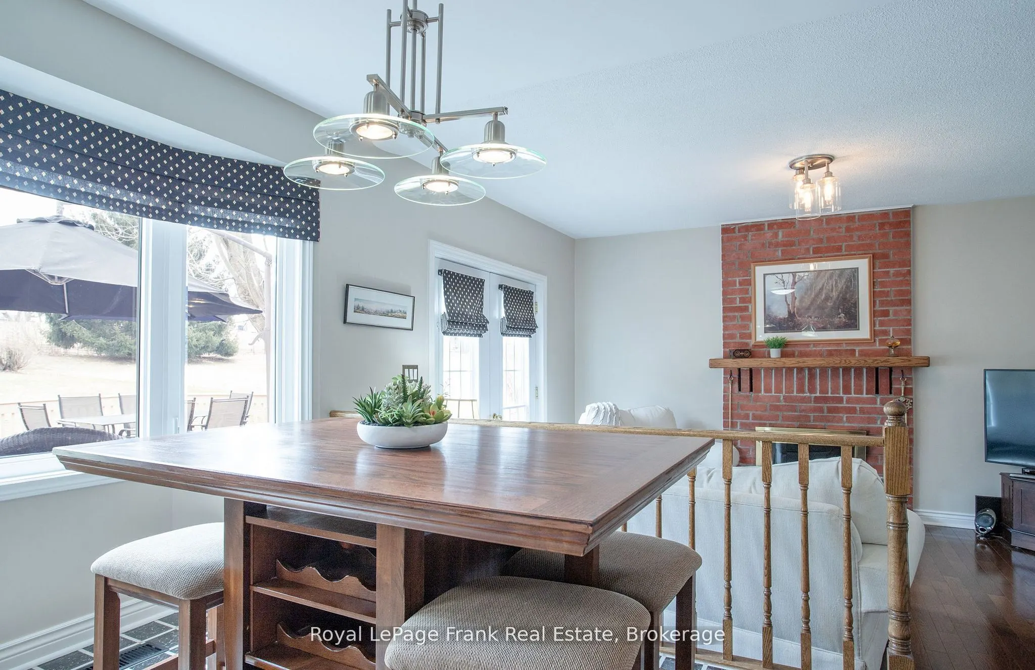 85 Ambleside Drive