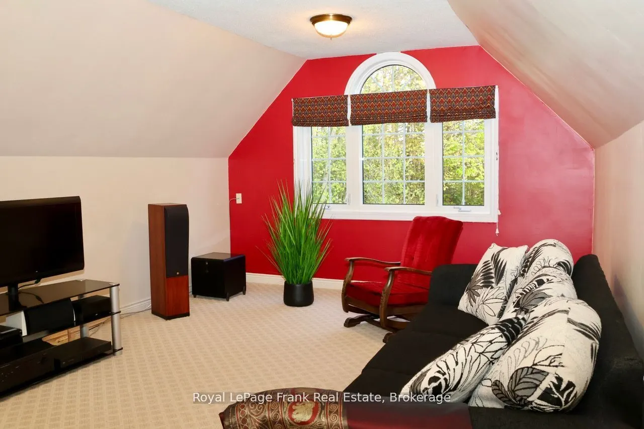 85 Ambleside Drive