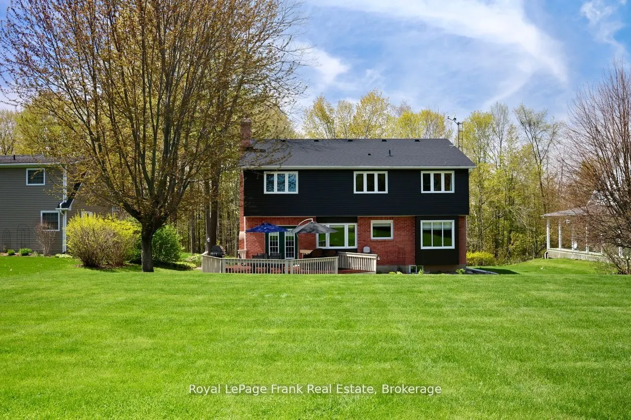 85 Ambleside Drive