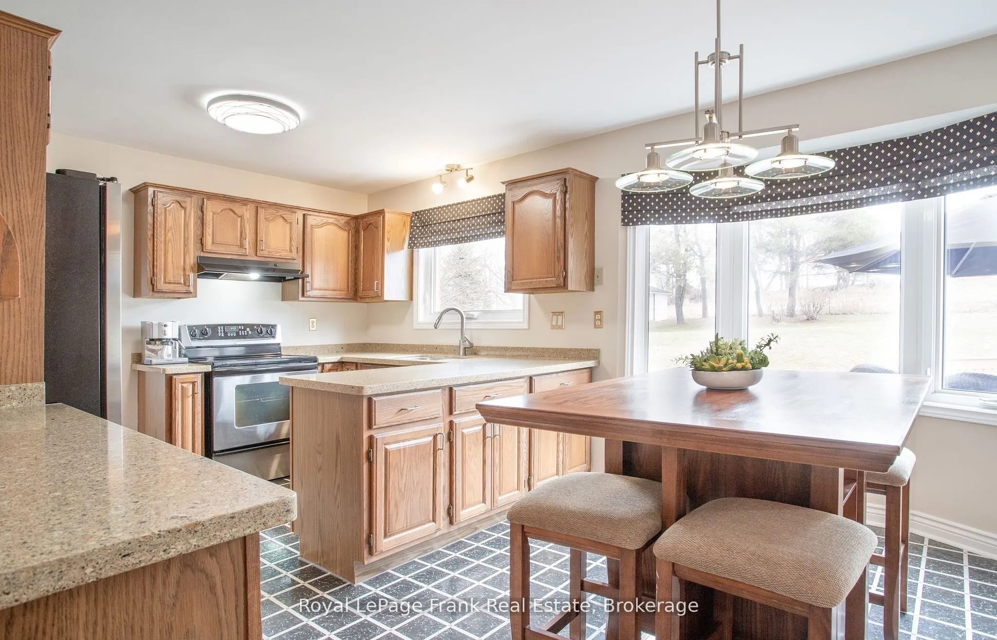 85 Ambleside Drive
