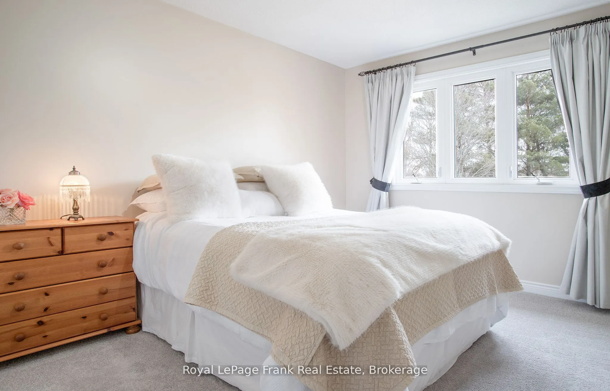 85 Ambleside Drive