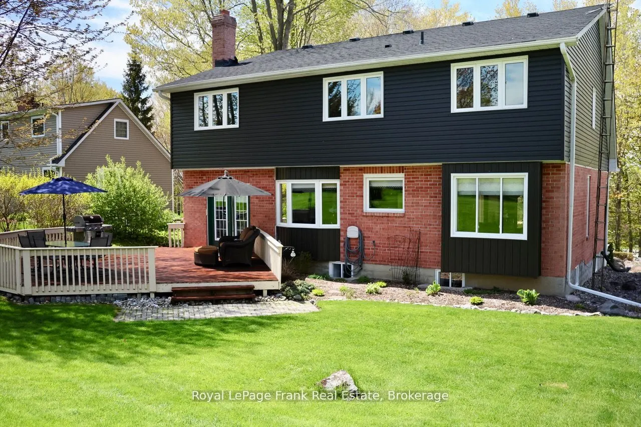85 Ambleside Drive