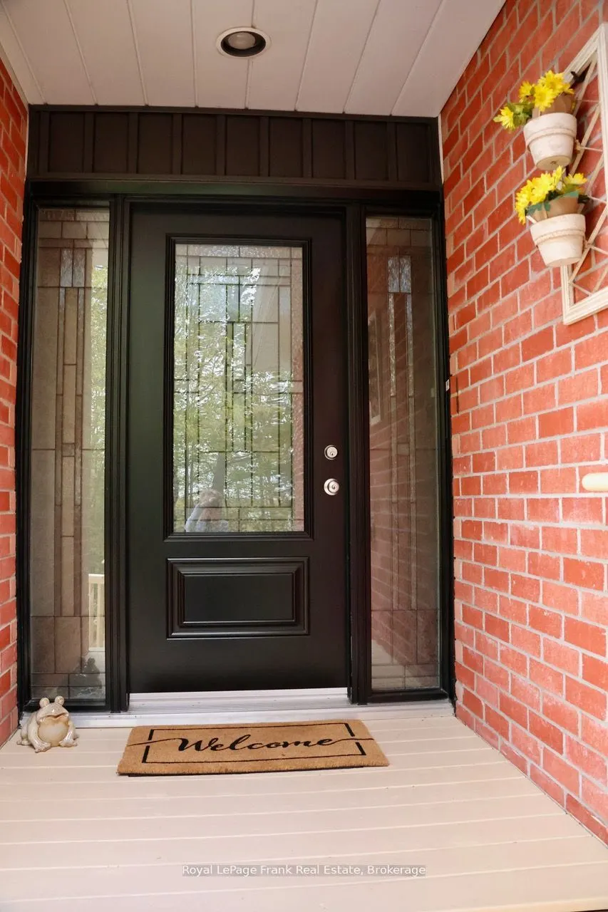 85 Ambleside Drive