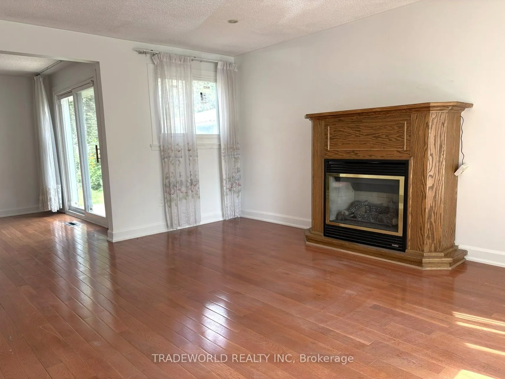 54 Bridley Drive #Main Floor