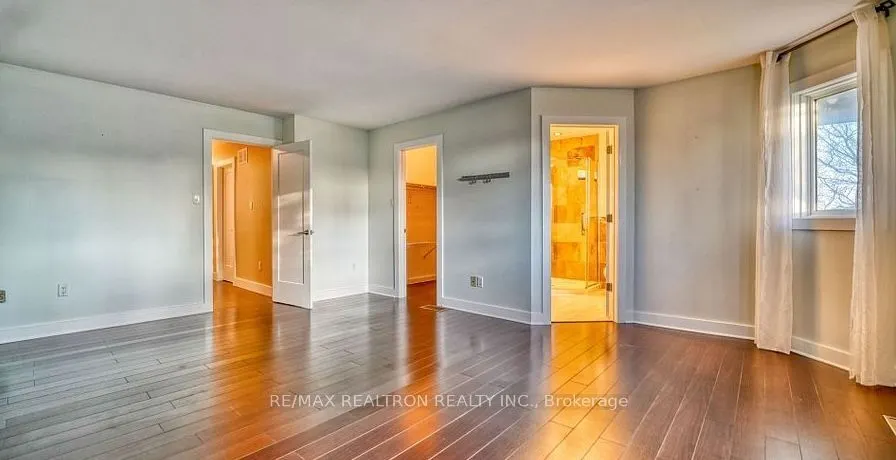 90 Oke Road #Main Floor