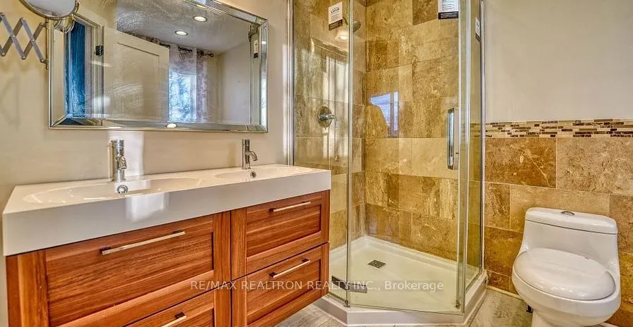 90 Oke Road #Main Floor