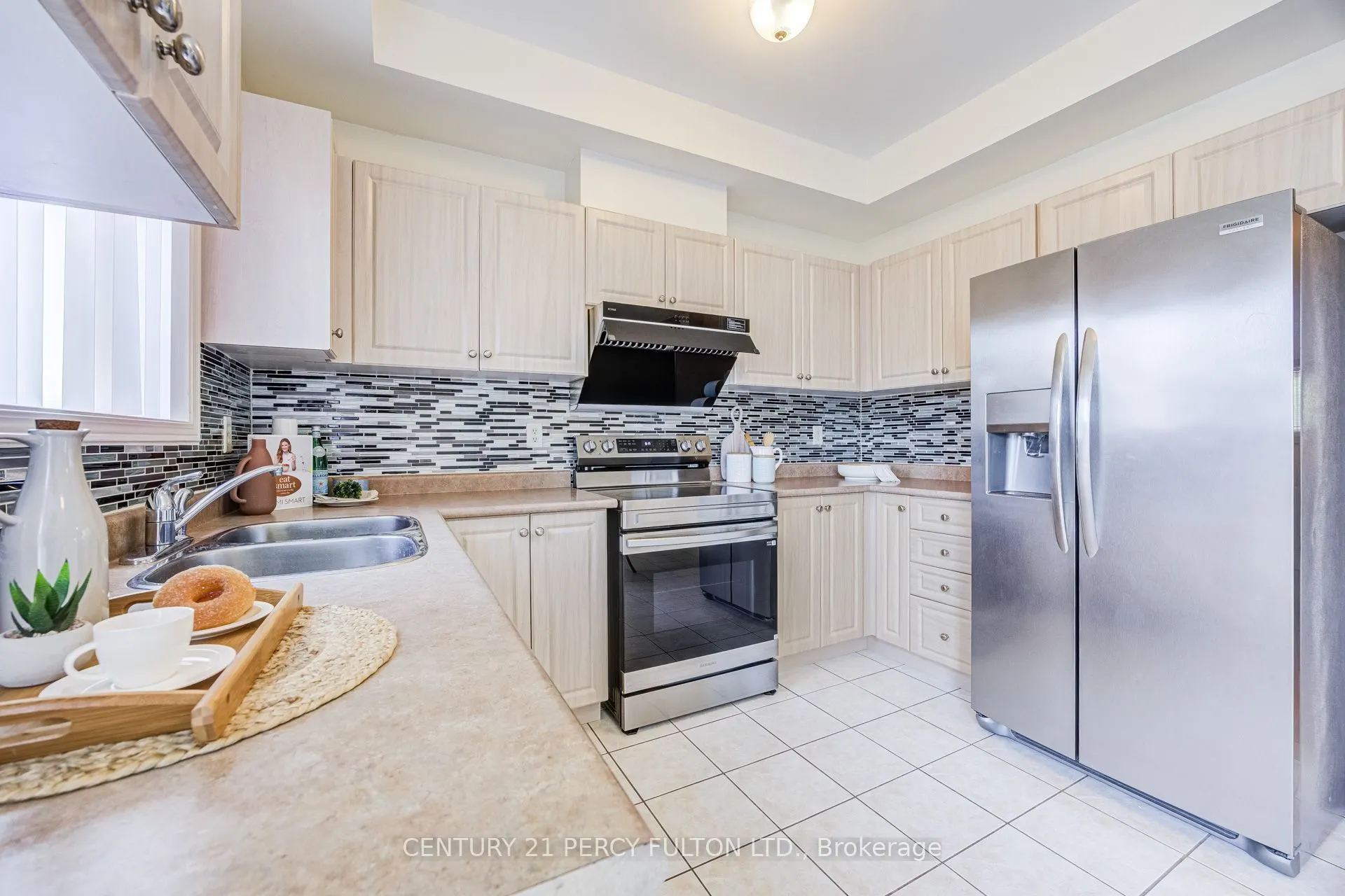 1532 Hummingbird Court