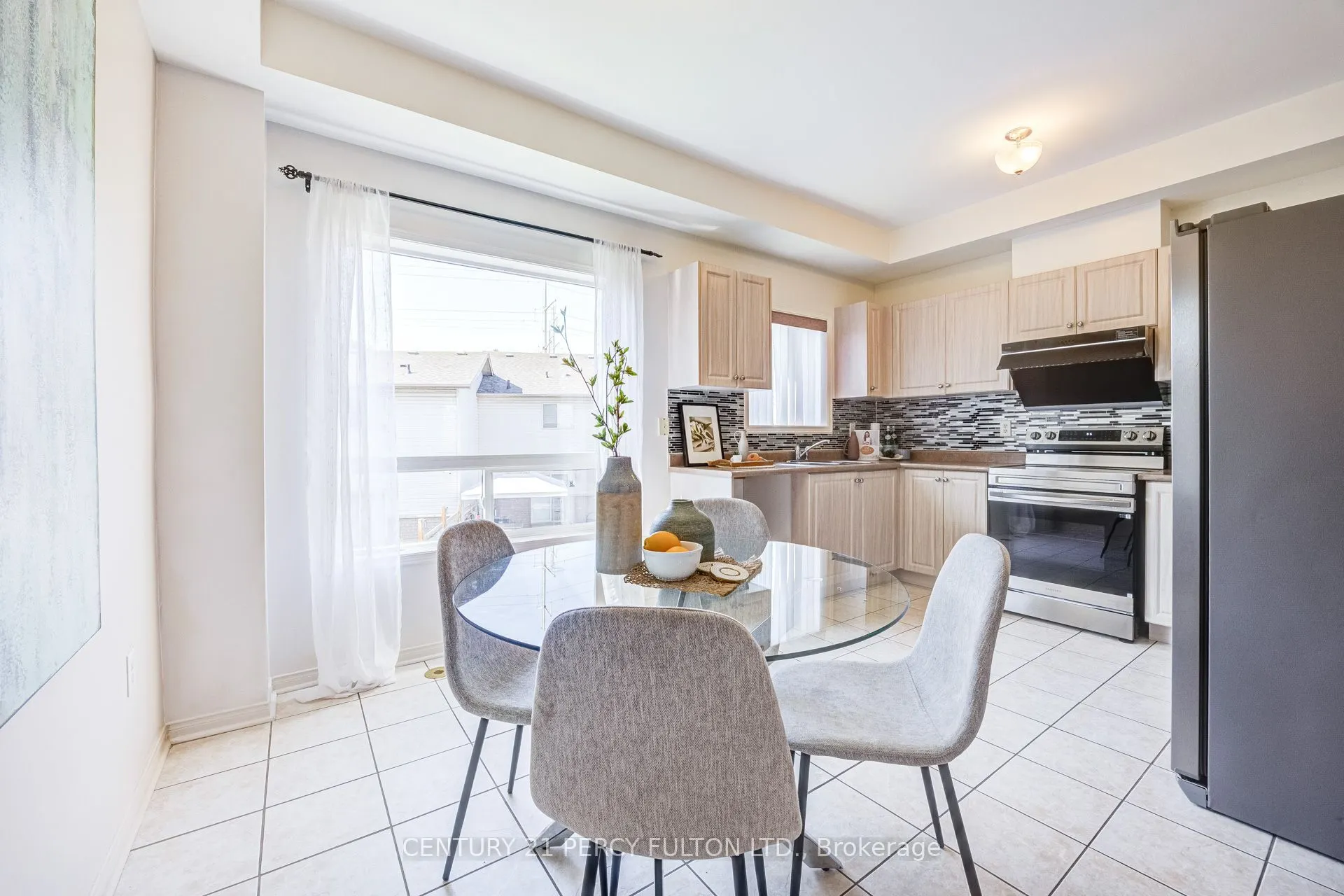 1532 Hummingbird Court