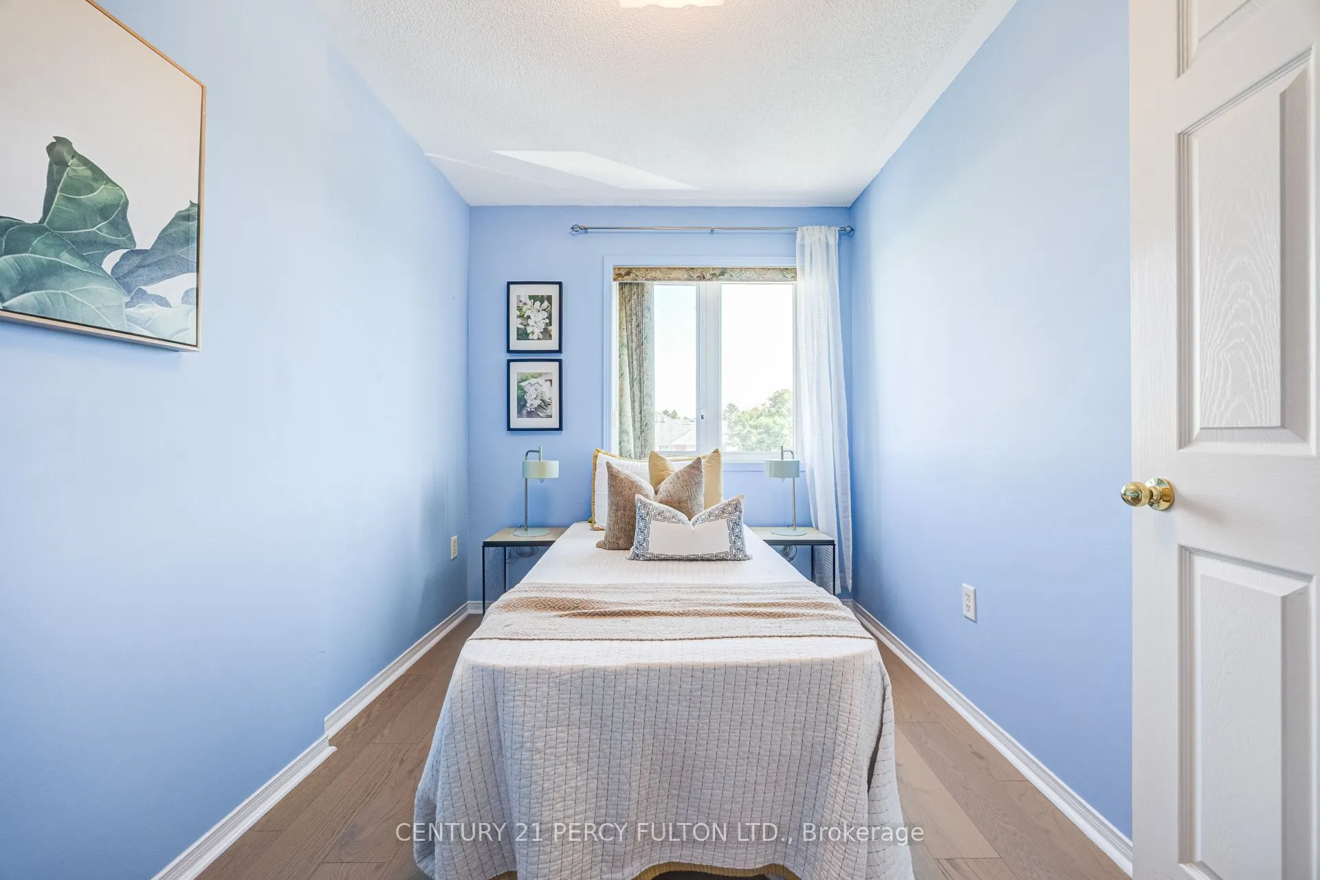 1532 Hummingbird Court