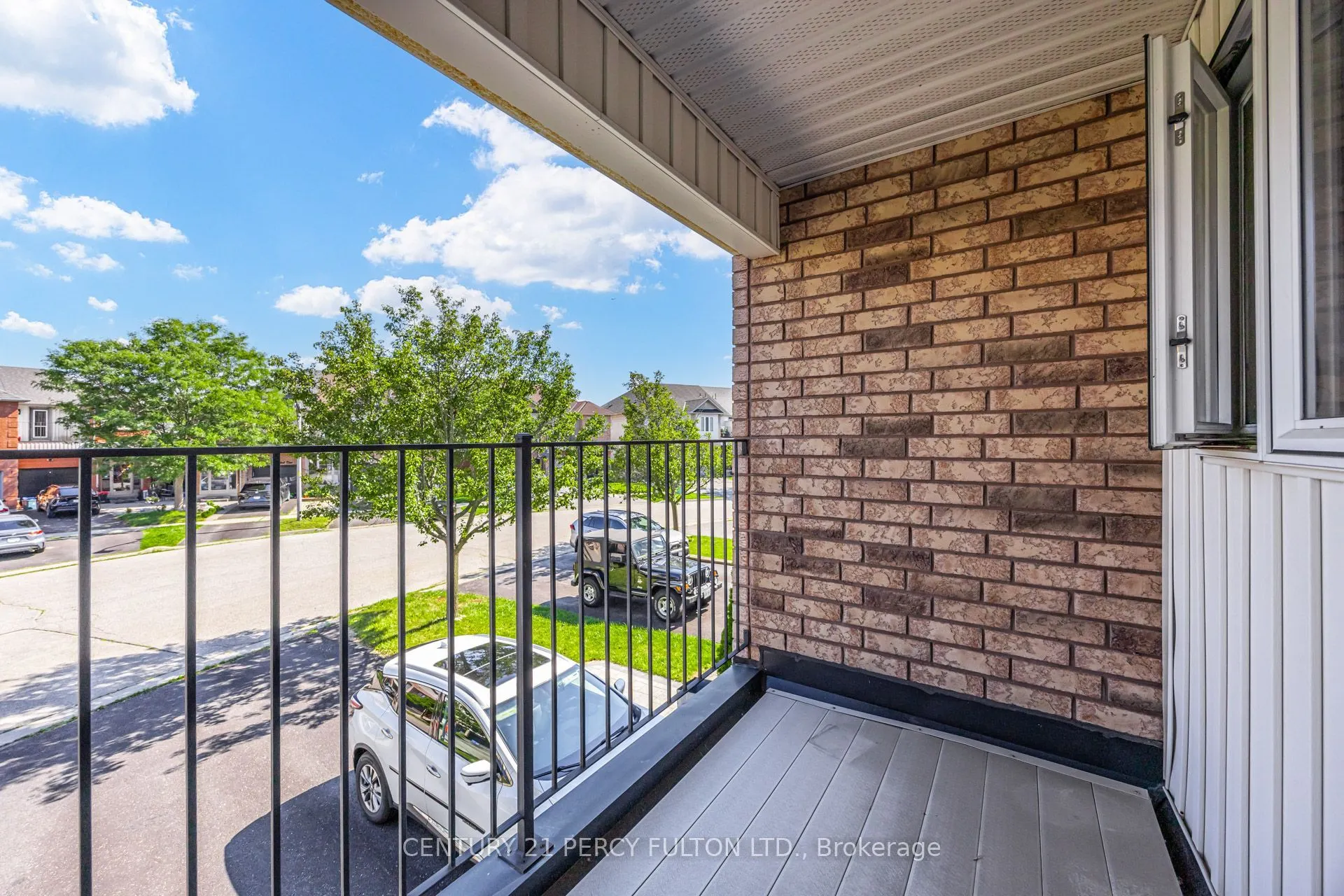 1532 Hummingbird Court
